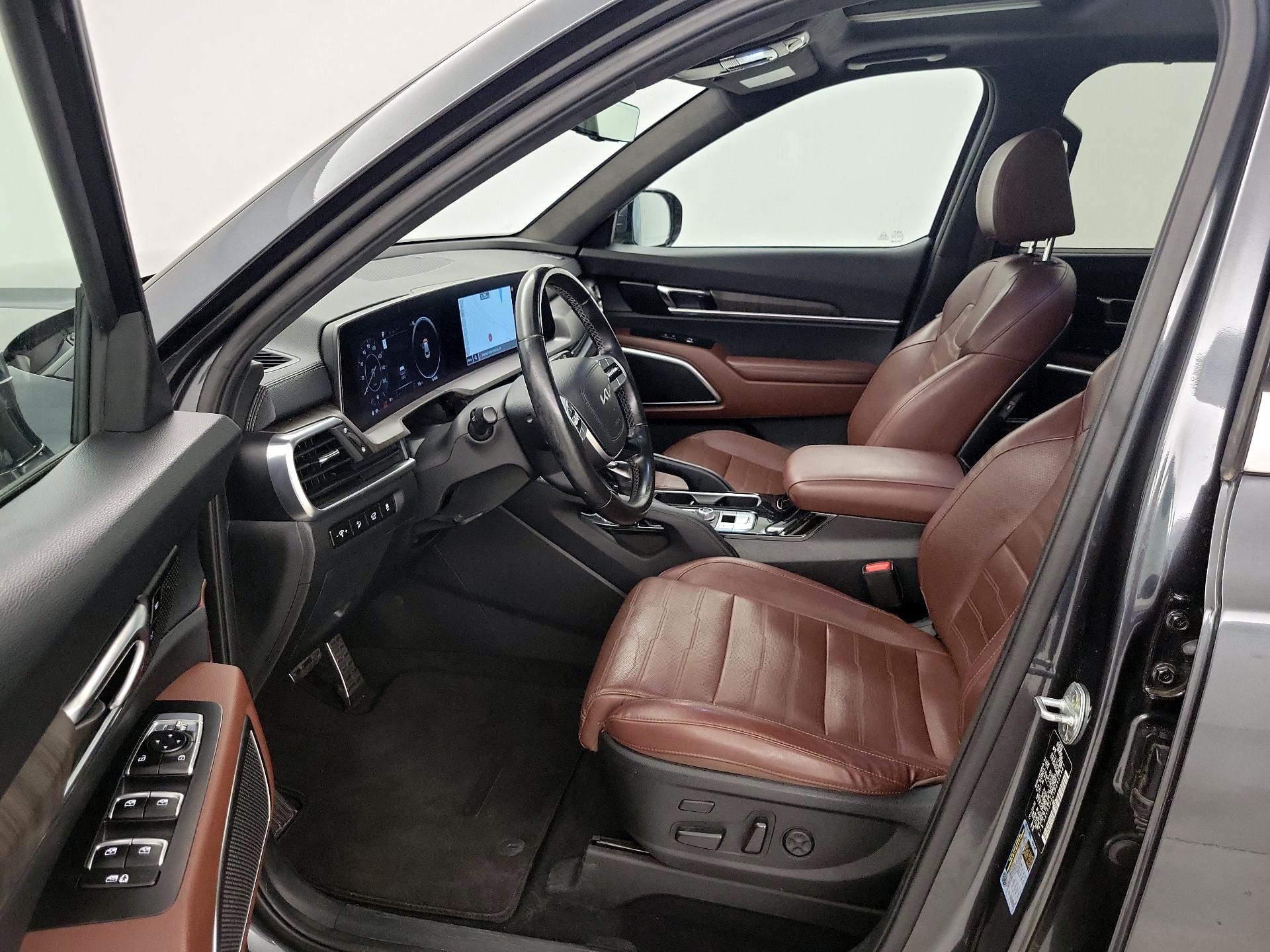 Thumbnail: 2023 Kia Telluride - 11