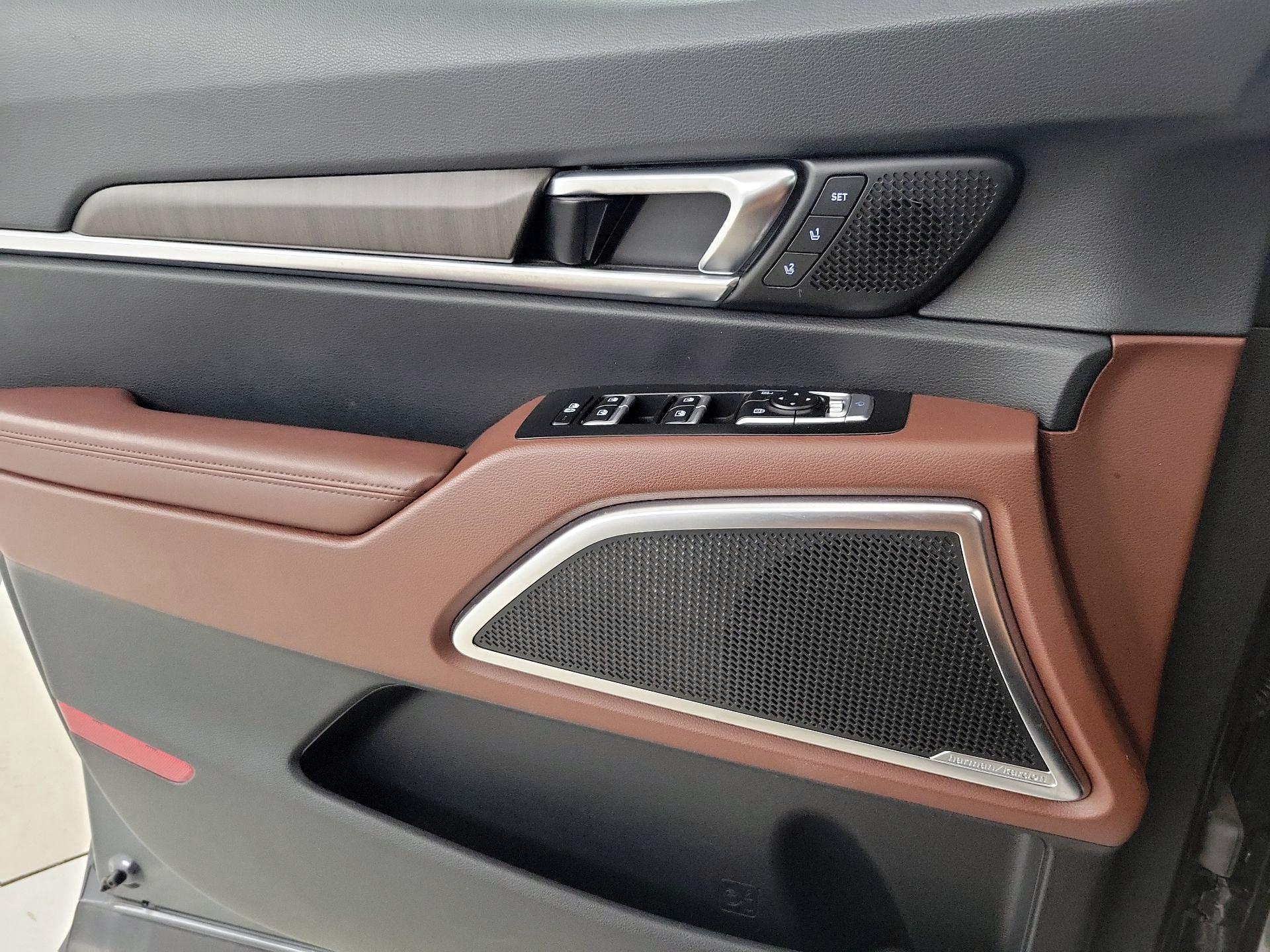 Thumbnail: 2023 Kia Telluride - 12