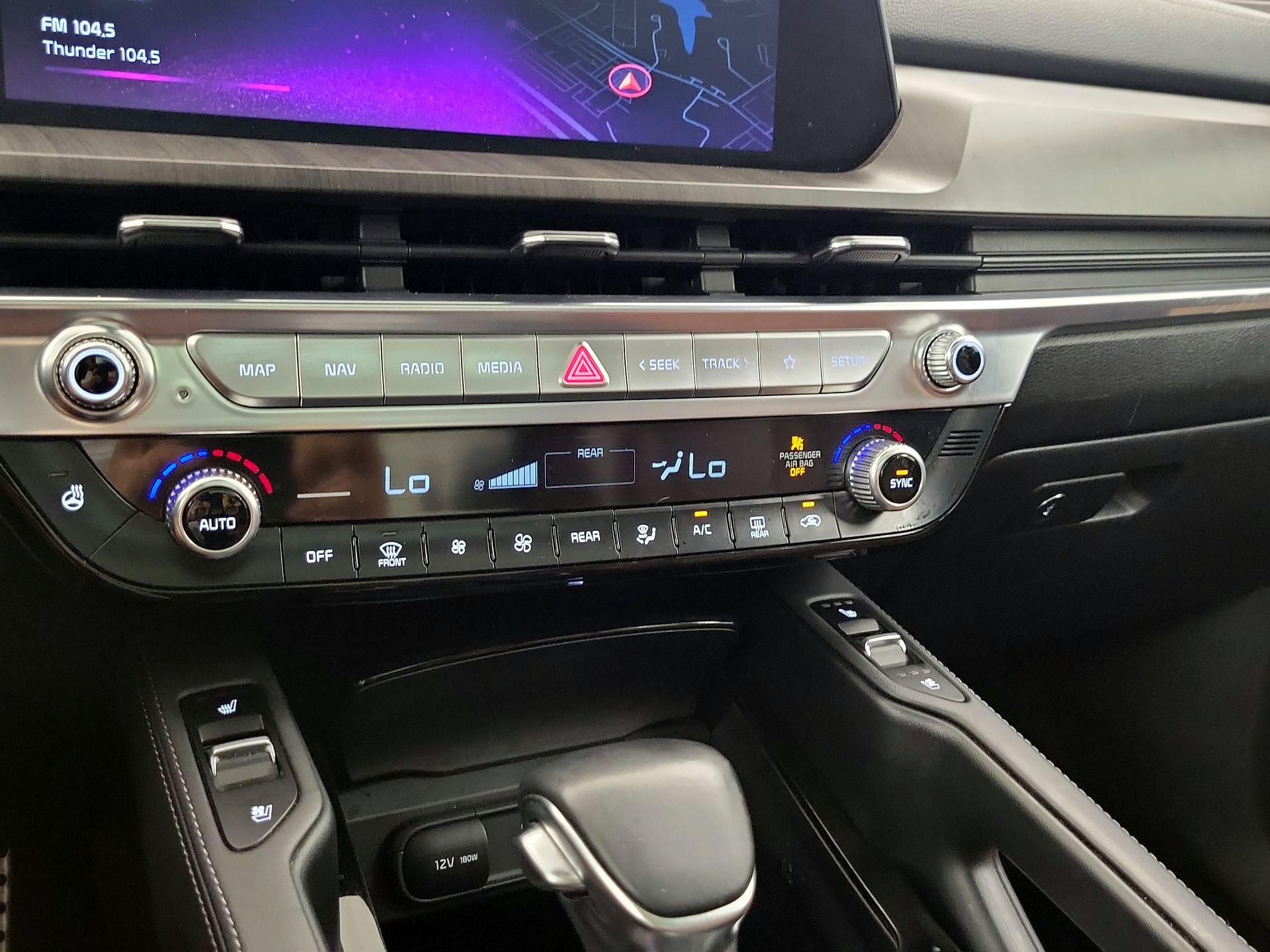Thumbnail: 2023 Kia Telluride - 17