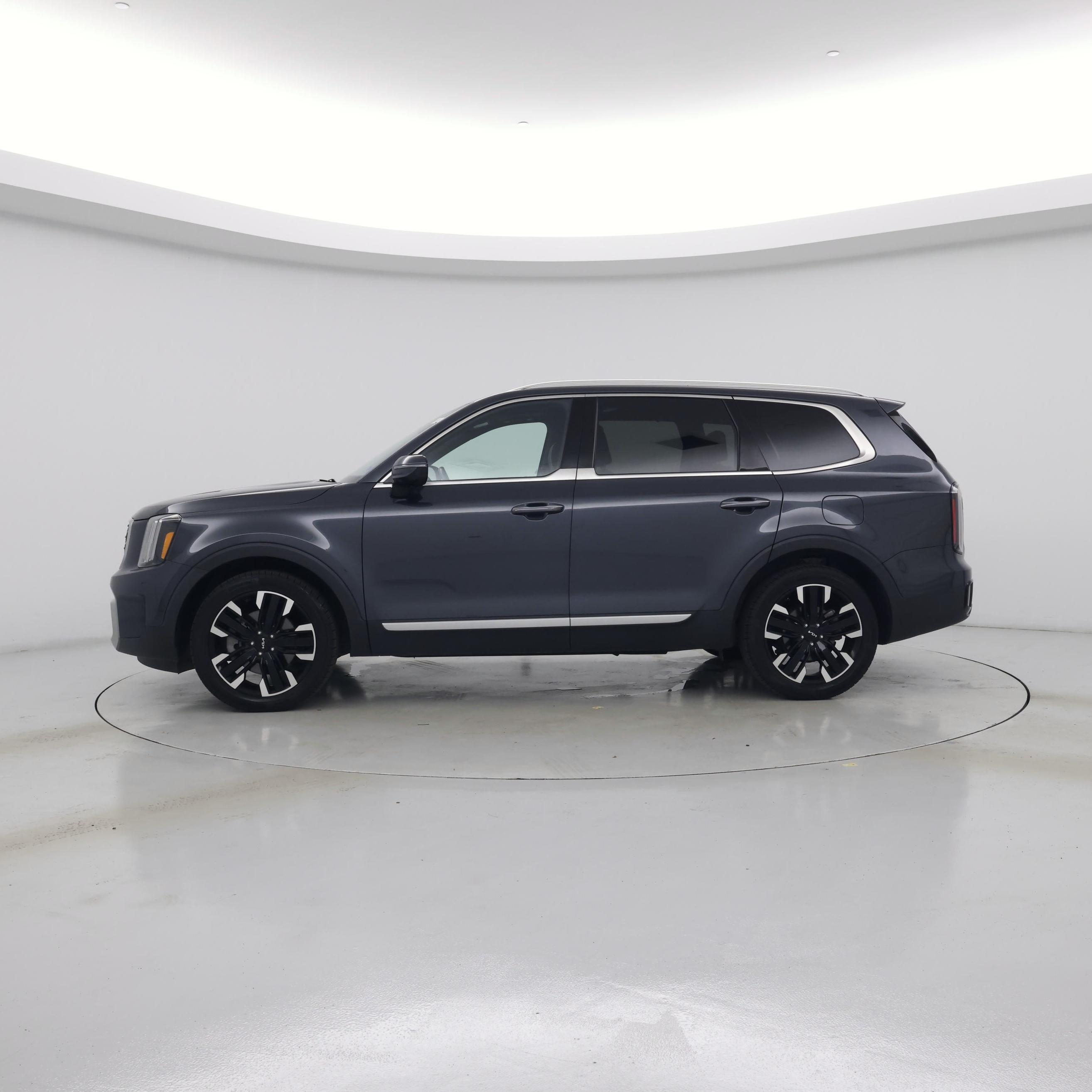 Thumbnail: 2023 Kia Telluride - 3