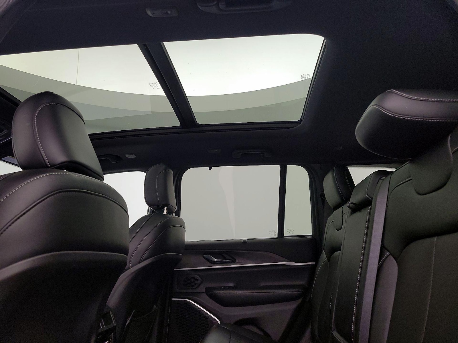 2024 Jeep Grand Cherokee Anniversary Edition 4xe - Photo 25