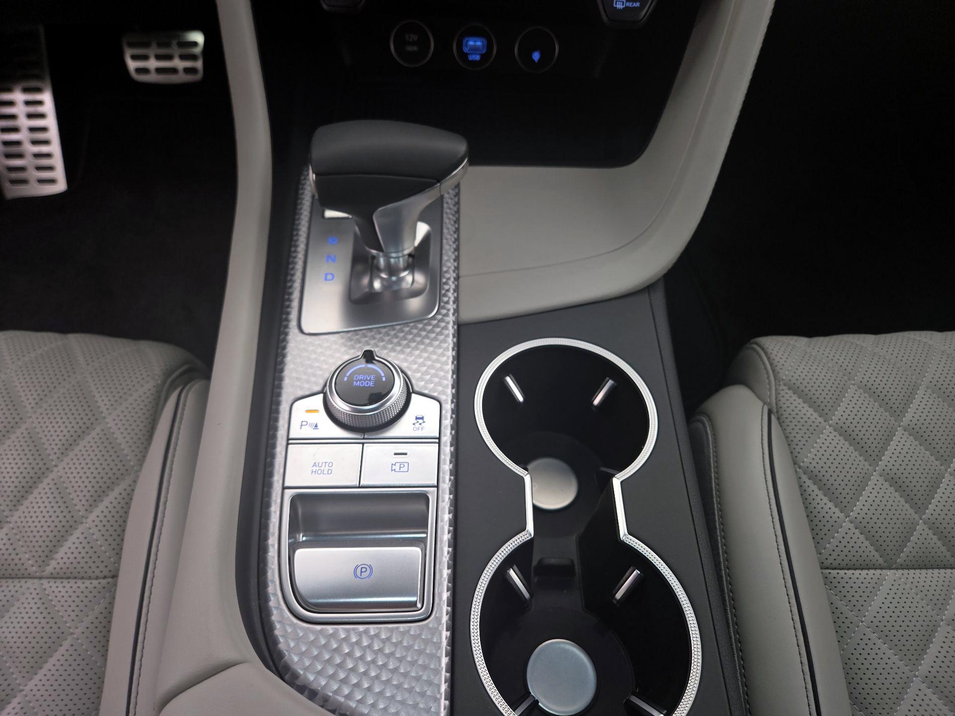 Thumbnail: 2023 Genesis G70 - 18