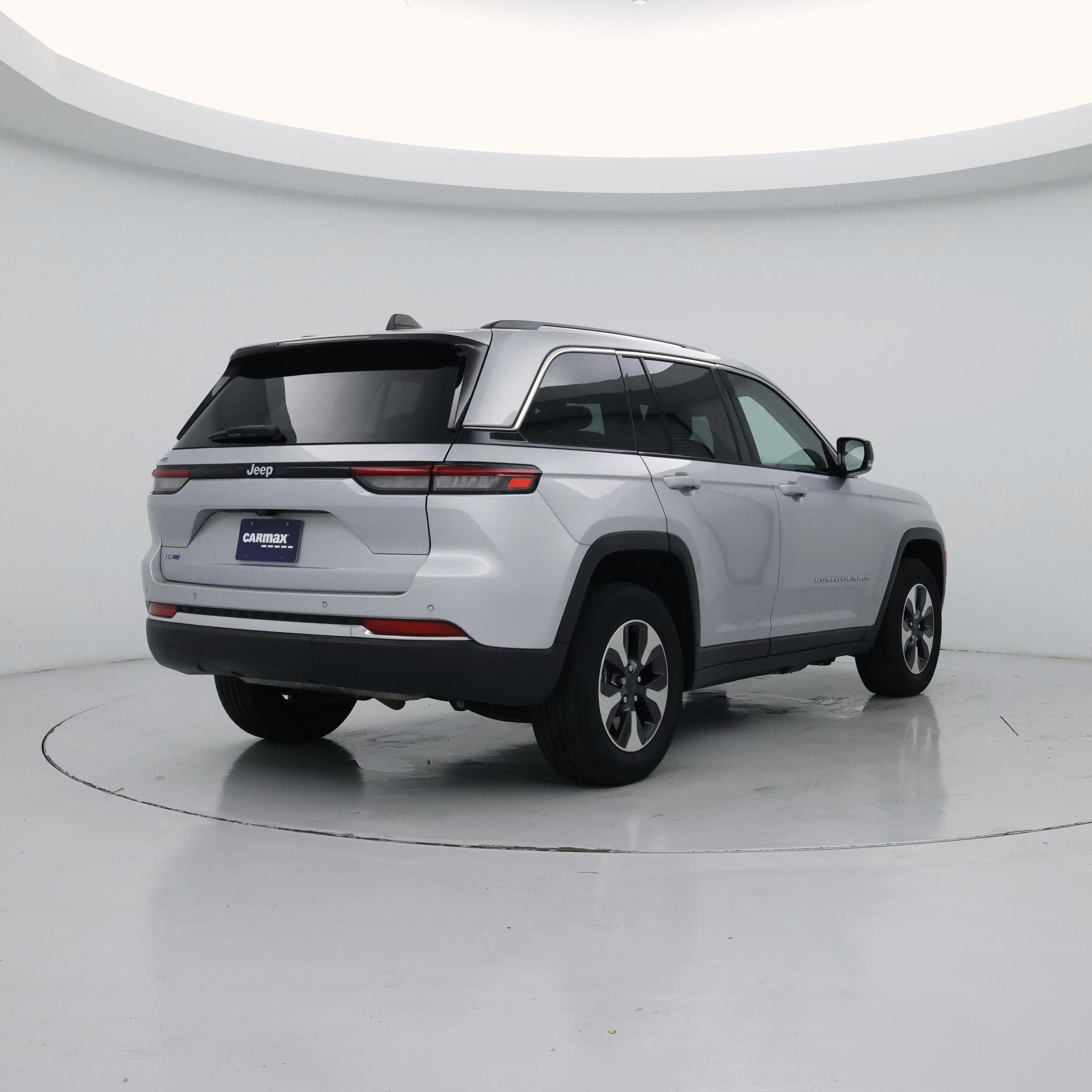 Thumbnail: 2023 Jeep Grand Cherokee - 8