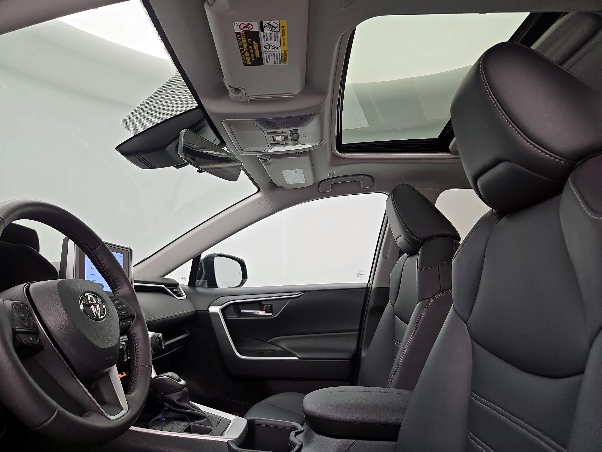 Thumbnail: 2025 Toyota RAV4 - 19