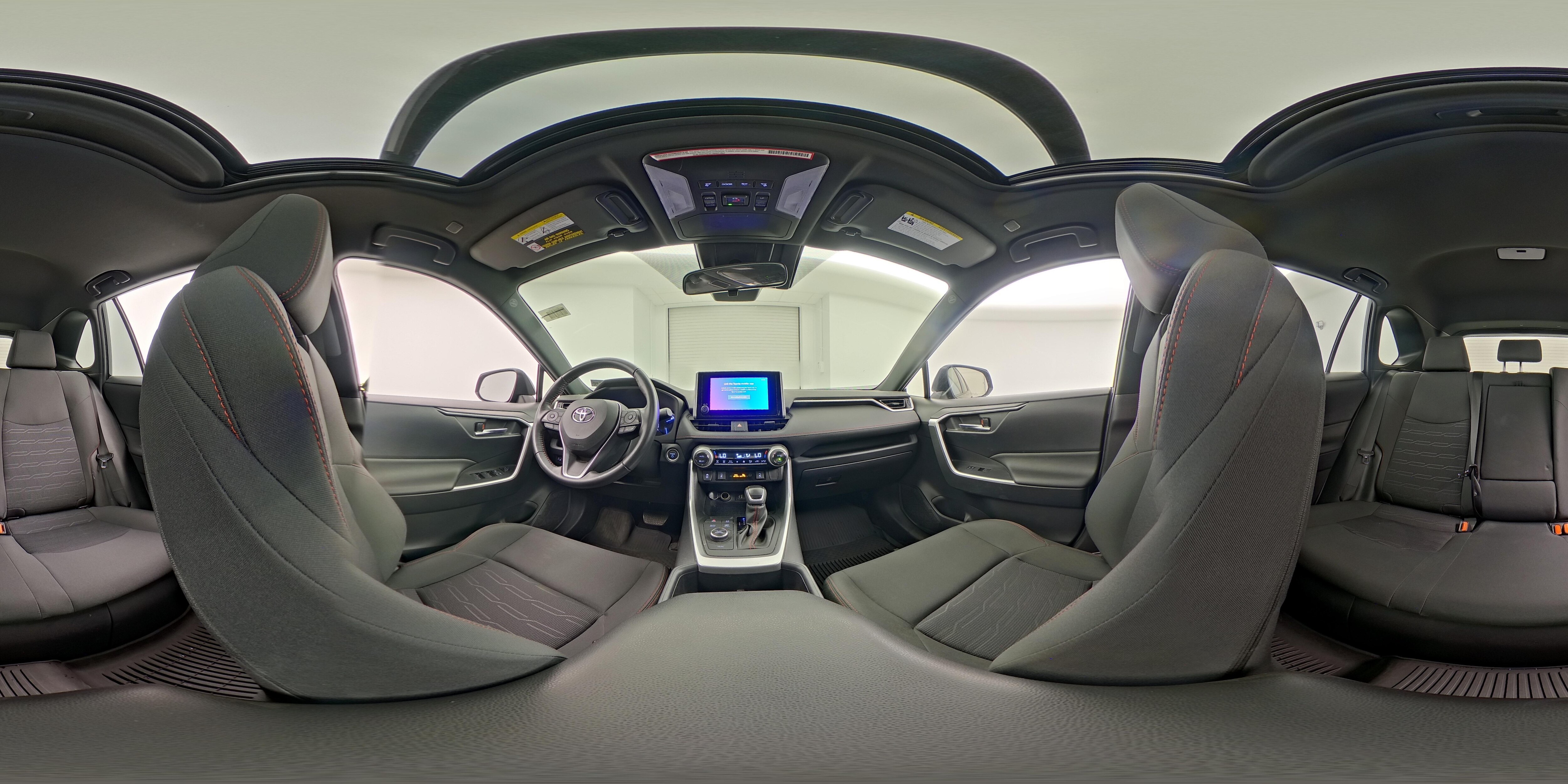 2023 Toyota RAV4 SE - Photo 25