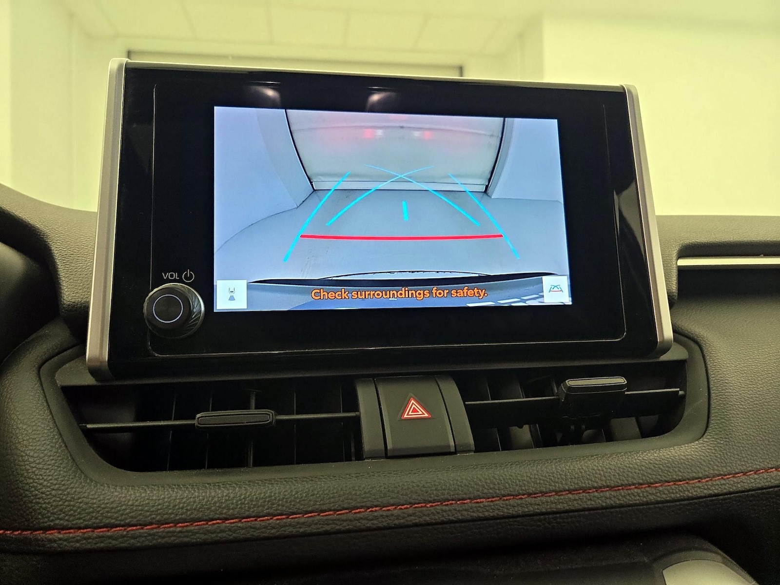 2023 Toyota RAV4 SE - Photo 15