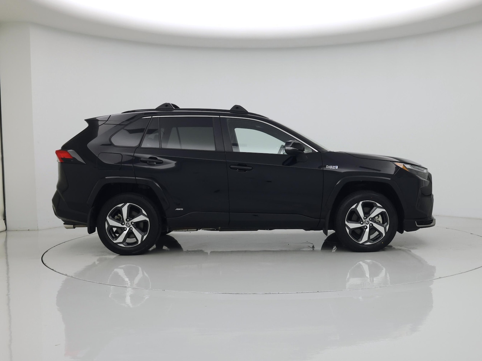 2023 Toyota RAV4 SE - Photo 8