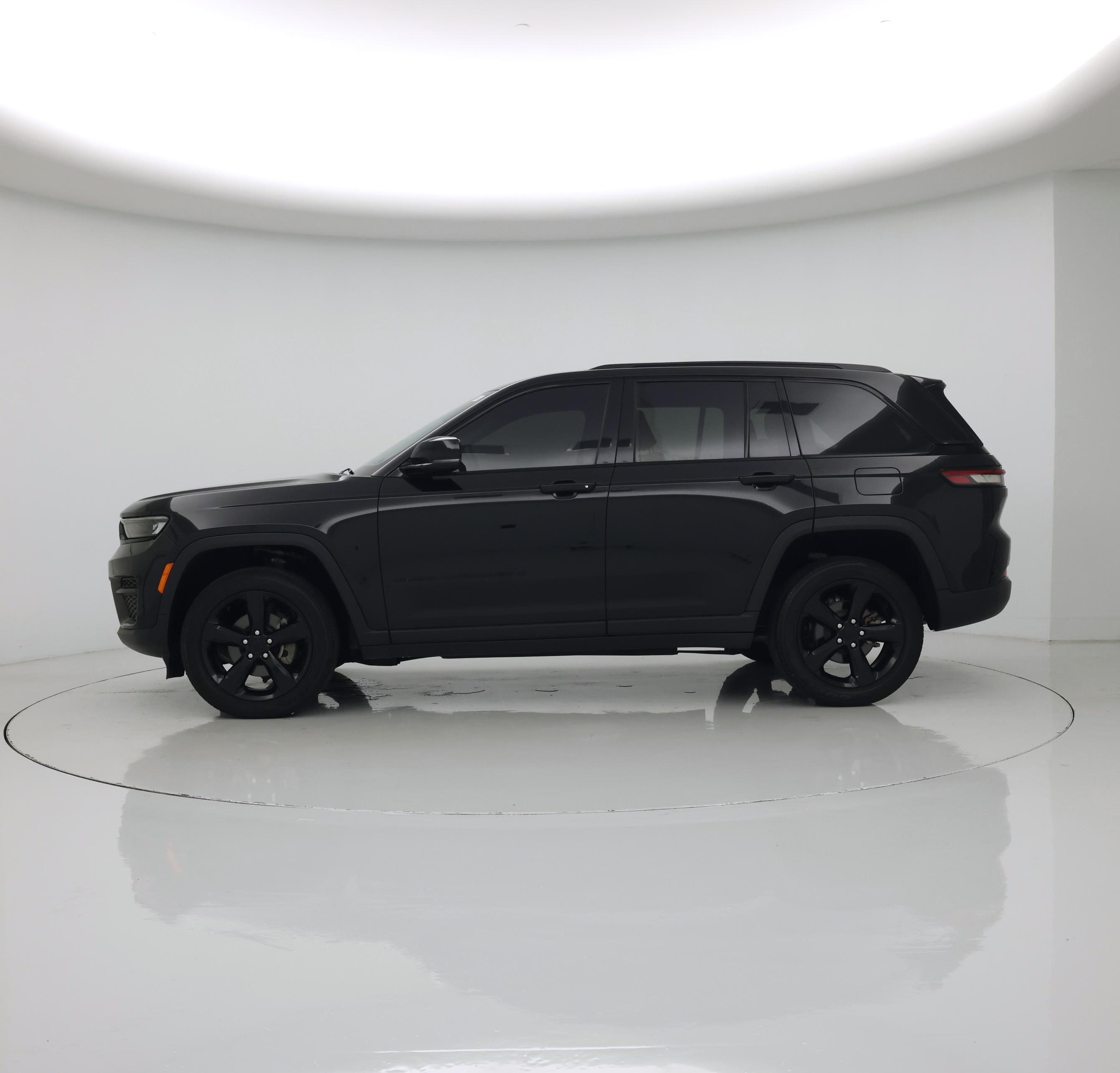 Thumbnail: 2023 Jeep Grand Cherokee - 3