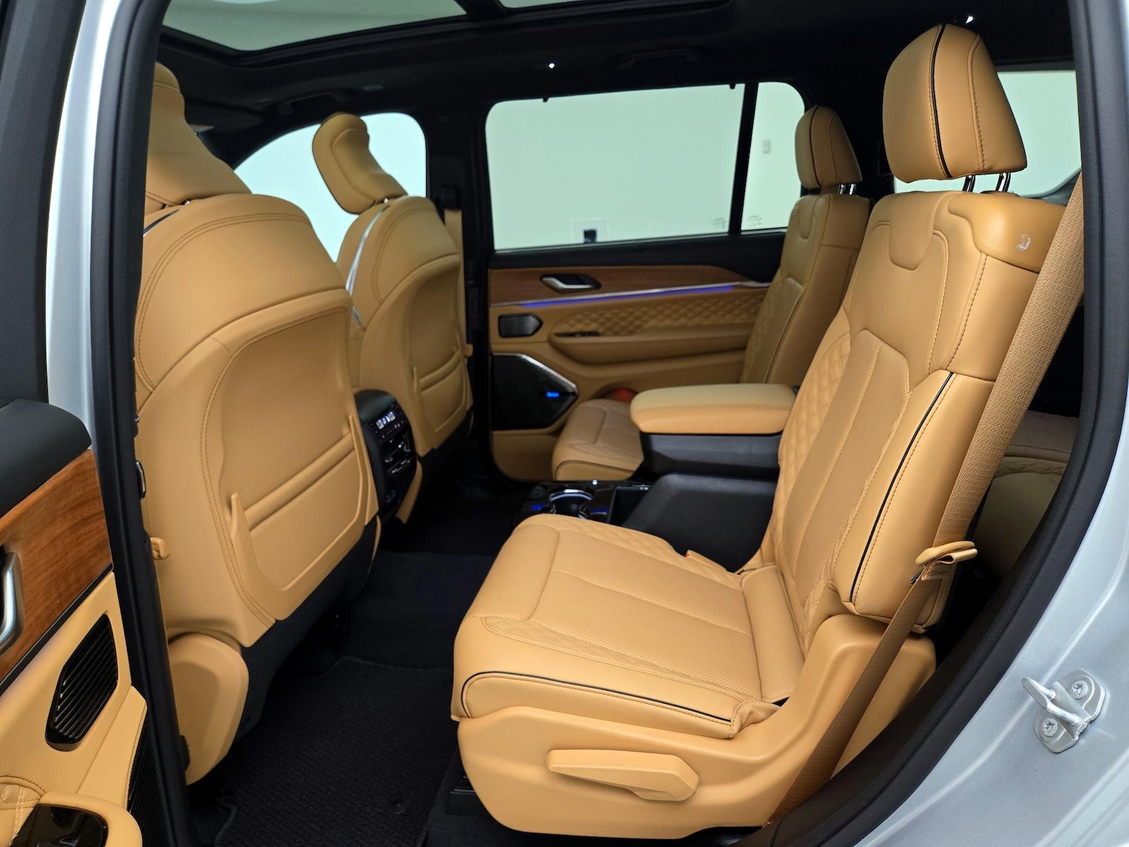 Rear Air Conditioning
