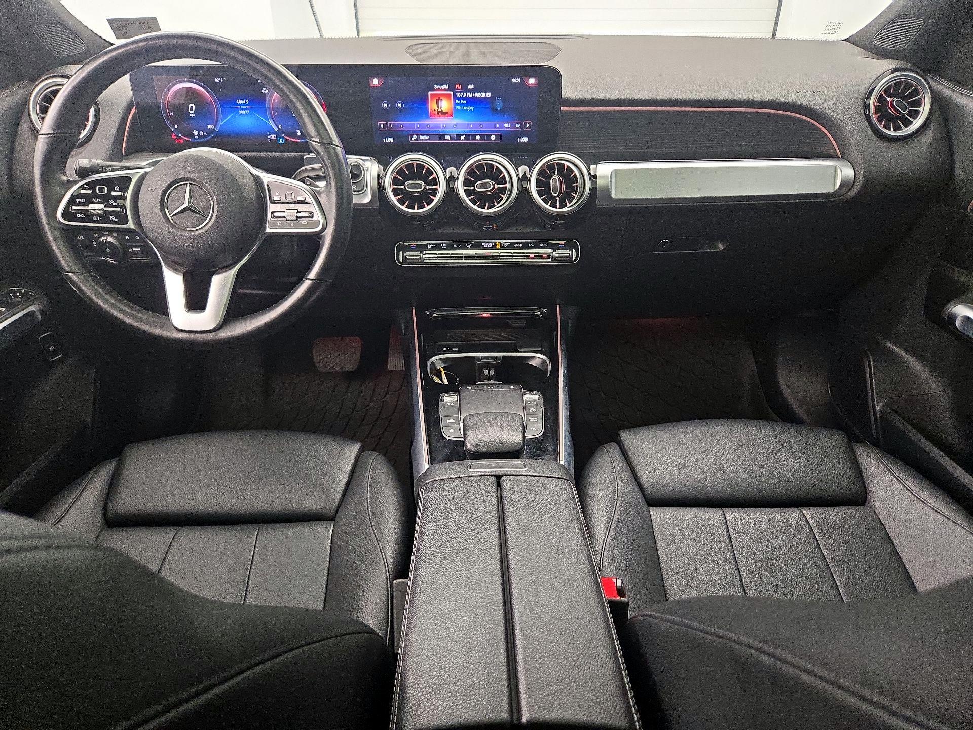 Thumbnail: 2023 Mercedes-Benz GLB - 9