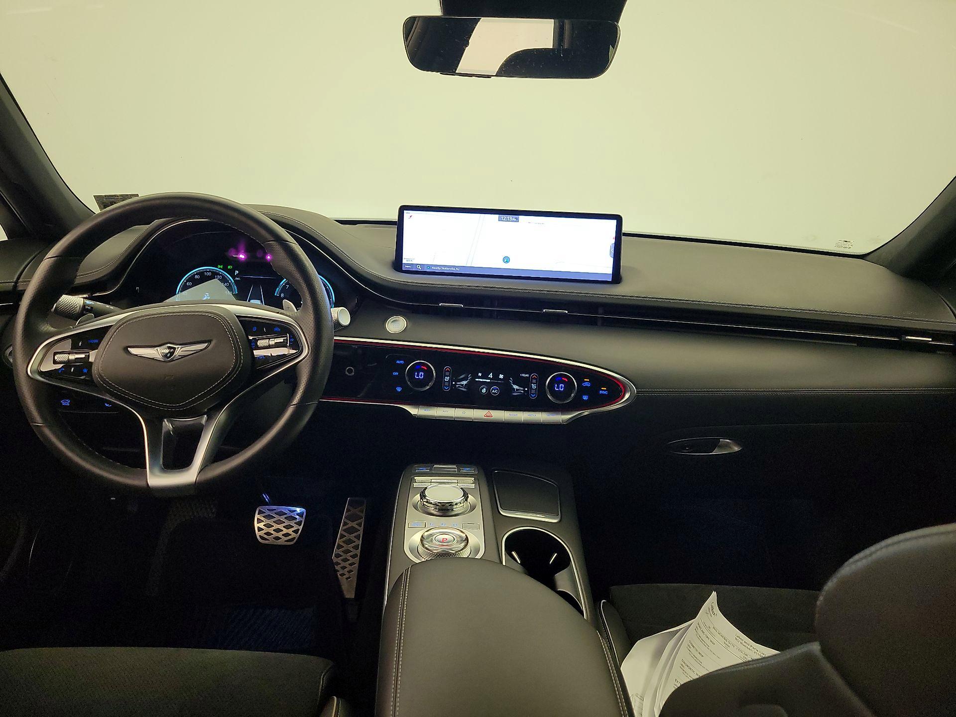 Thumbnail: 2022 Genesis GV70 - 9