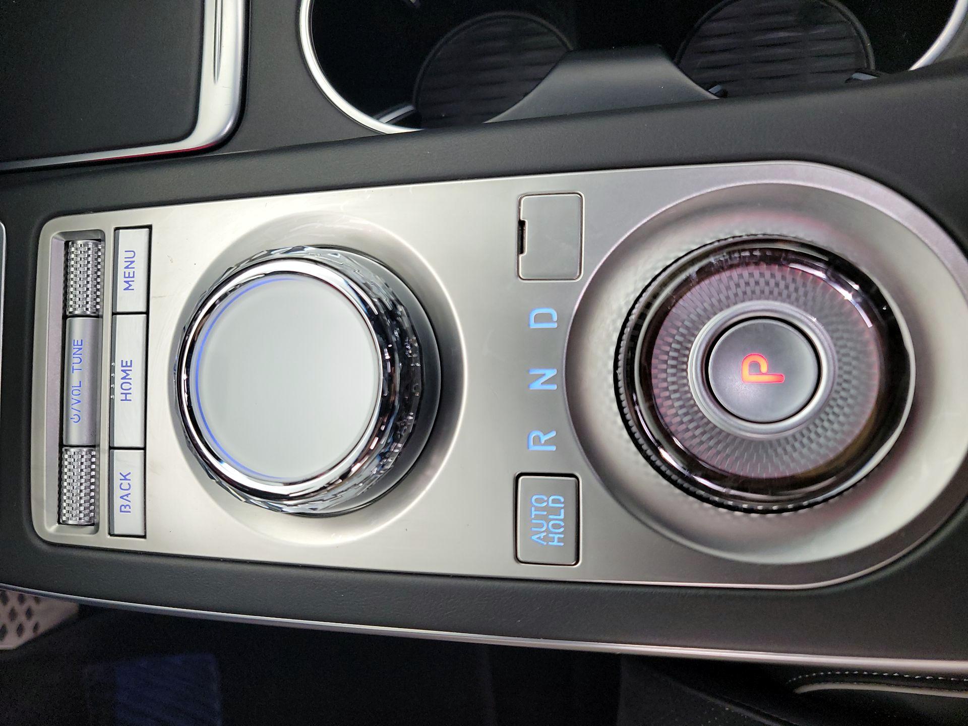 Thumbnail: 2022 Genesis GV70 - 18