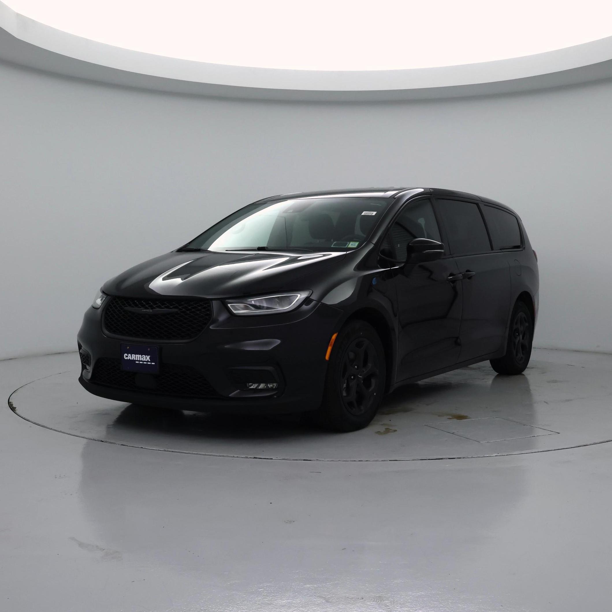 Thumbnail: 2023 Chrysler Pacifica - 4
