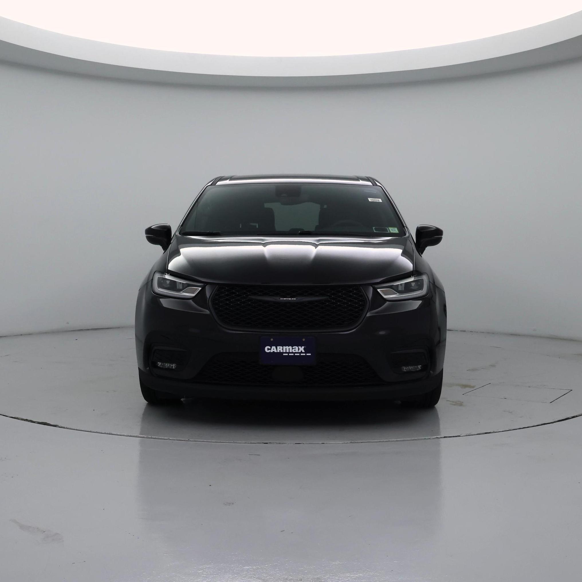 Thumbnail: 2023 Chrysler Pacifica - 5