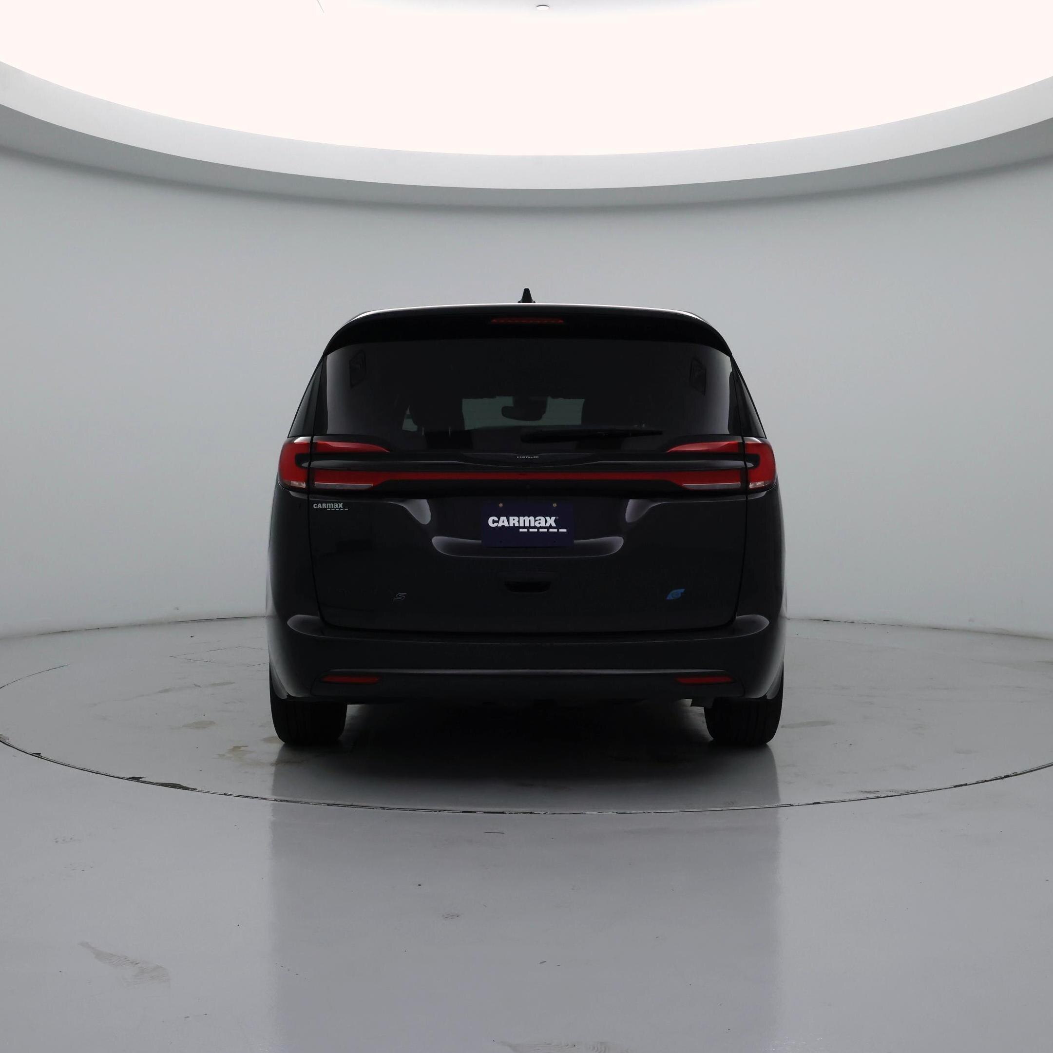Thumbnail: 2023 Chrysler Pacifica - 6