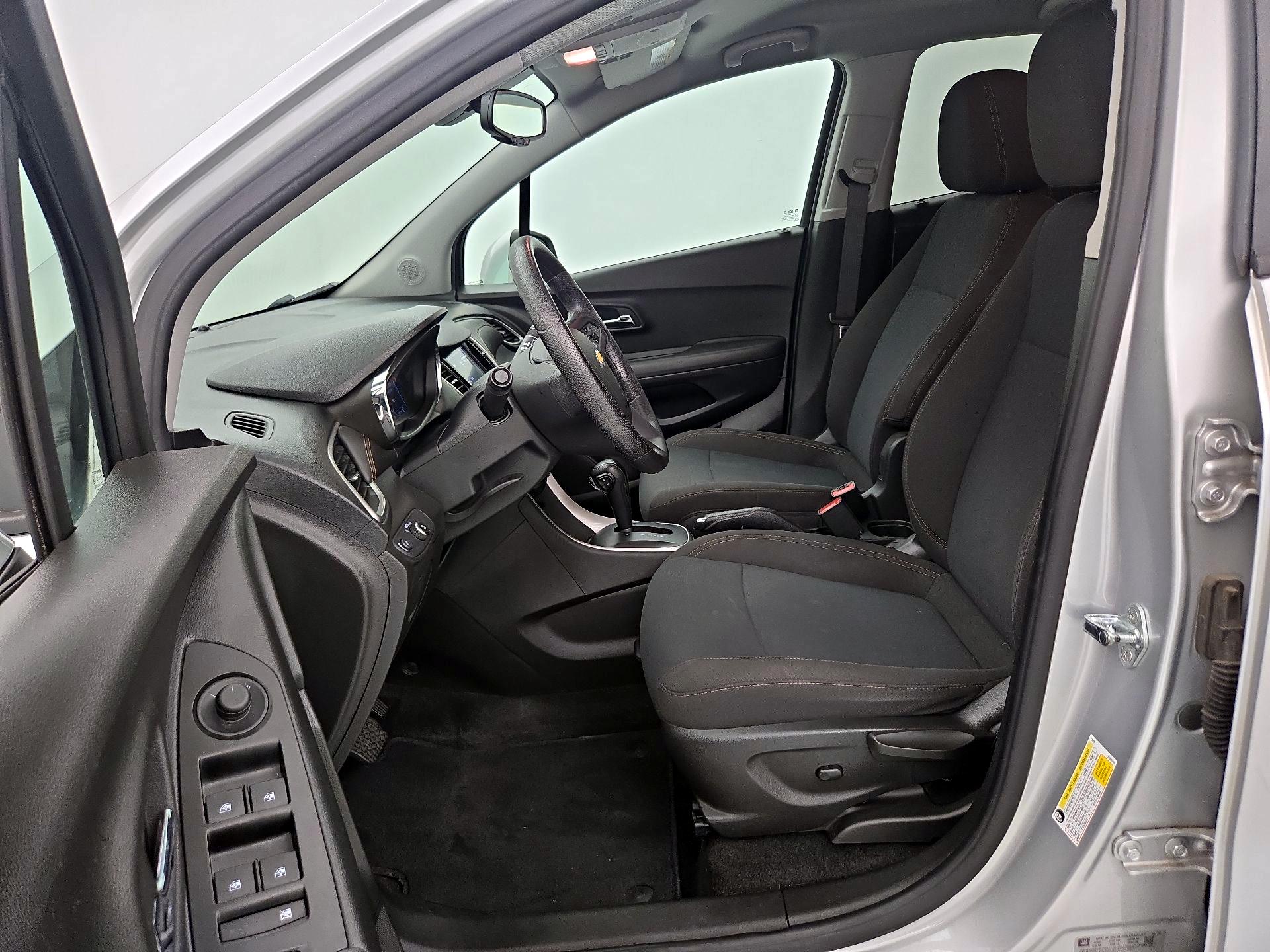 Thumbnail: 2020 Chevrolet Trax - 11