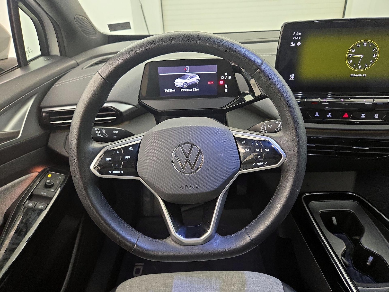 2023 Volkswagen ID.4 PRO - Photo 11