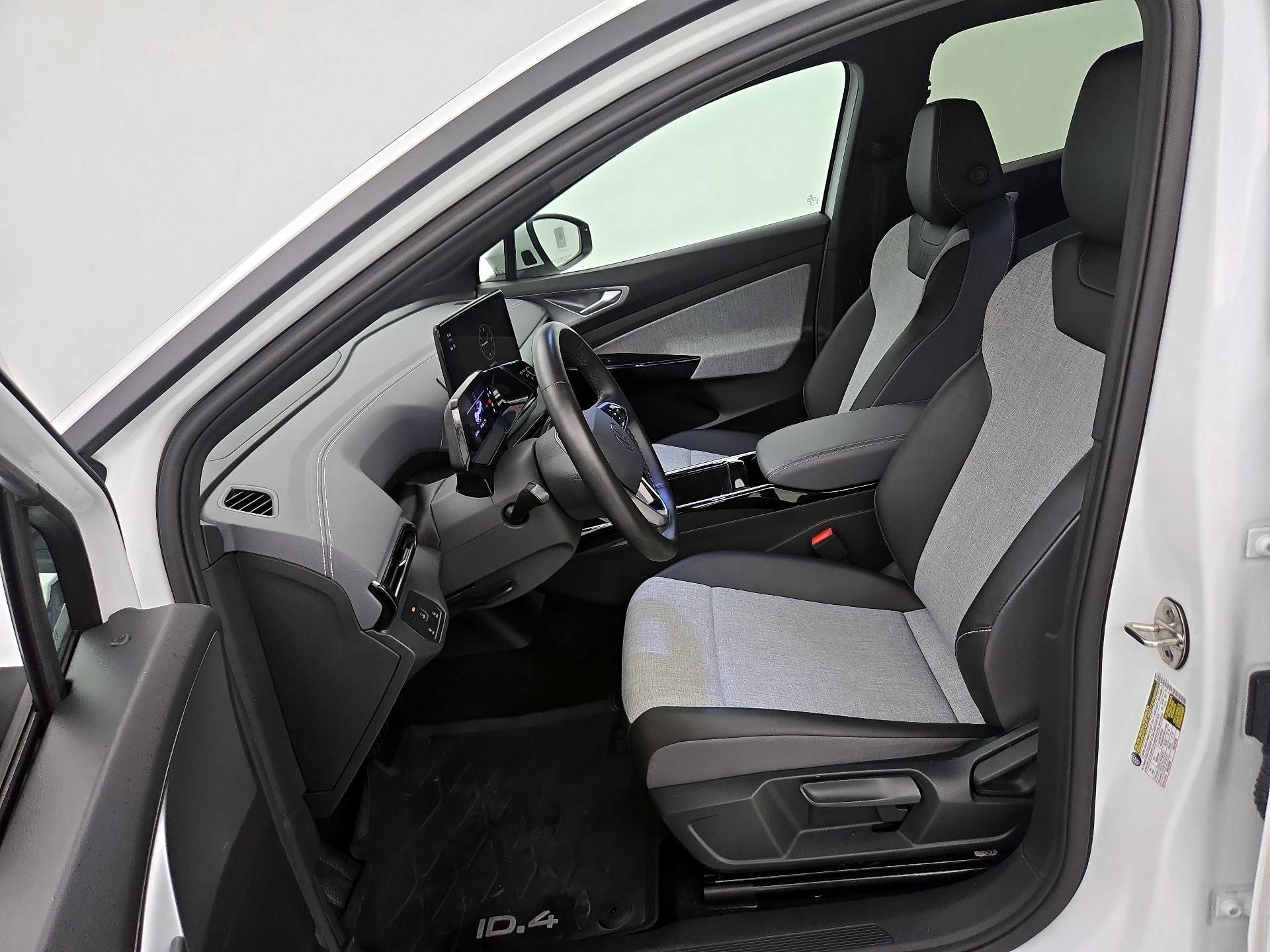 Thumbnail: 2023 Volkswagen ID.4 - 11