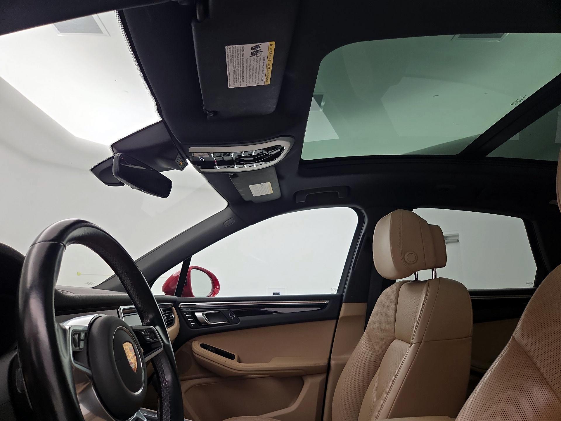 Thumbnail: 2021 Porsche Macan - 20