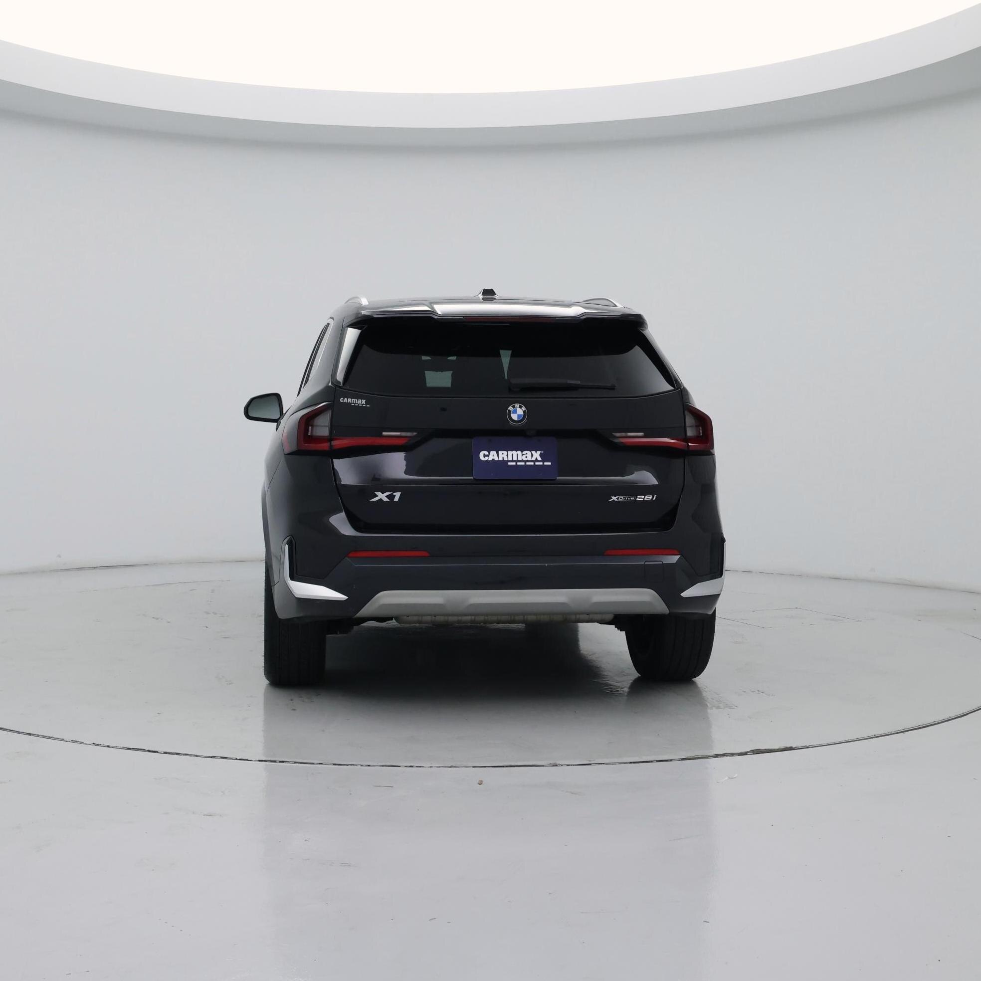 Thumbnail: 2023 BMW X1 - 6