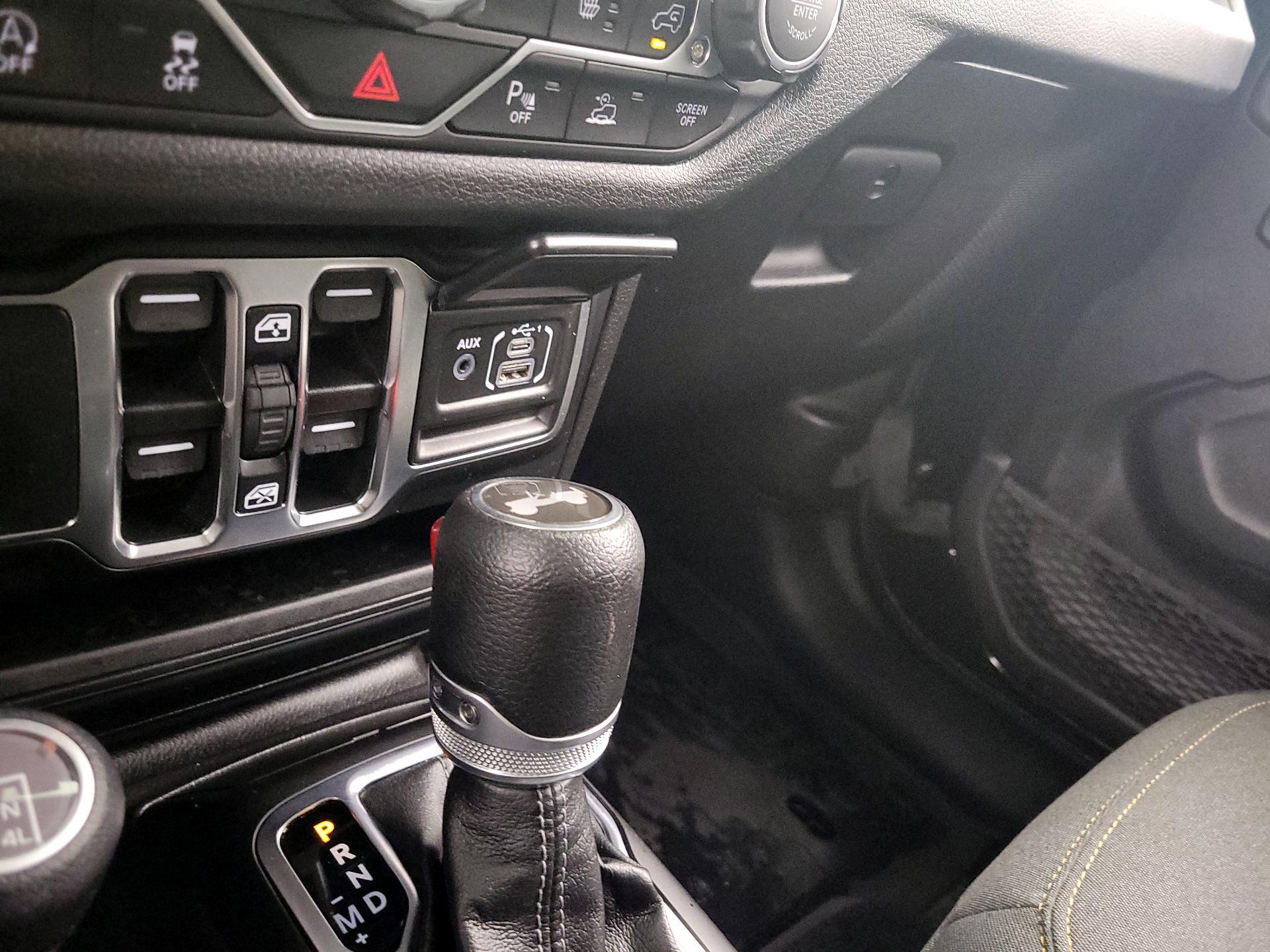 Thumbnail: 2024 Jeep Wrangler - 18