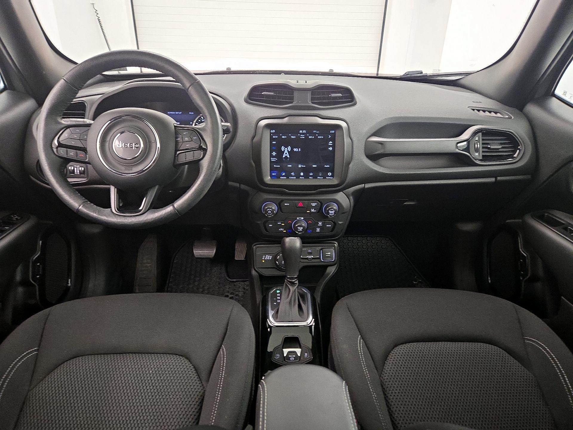Thumbnail: 2022 Jeep Renegade - 9