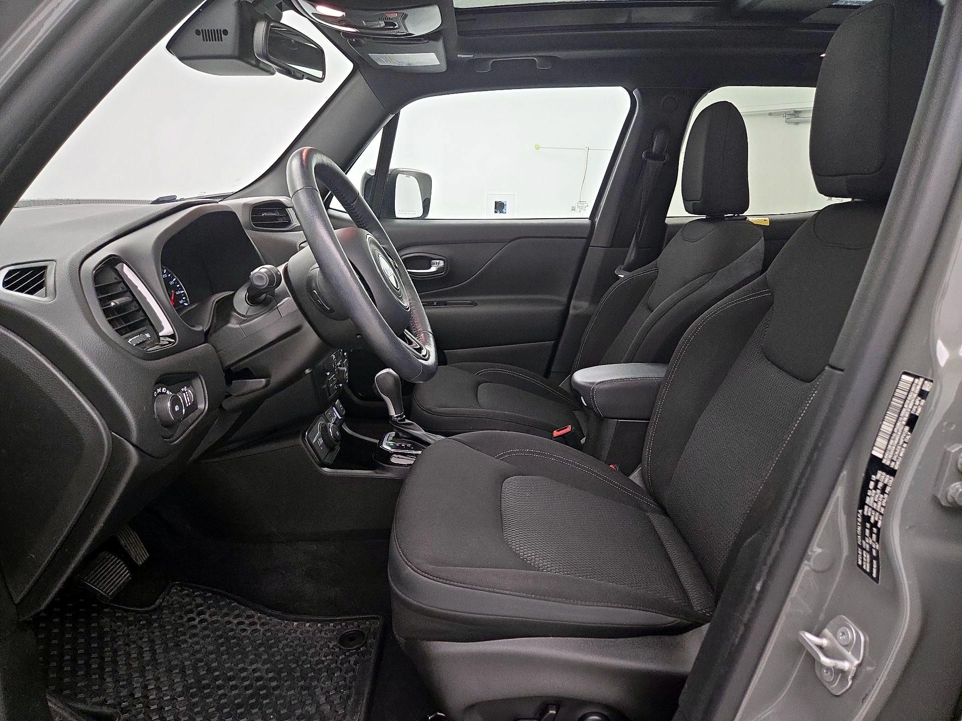 Thumbnail: 2022 Jeep Renegade - 11