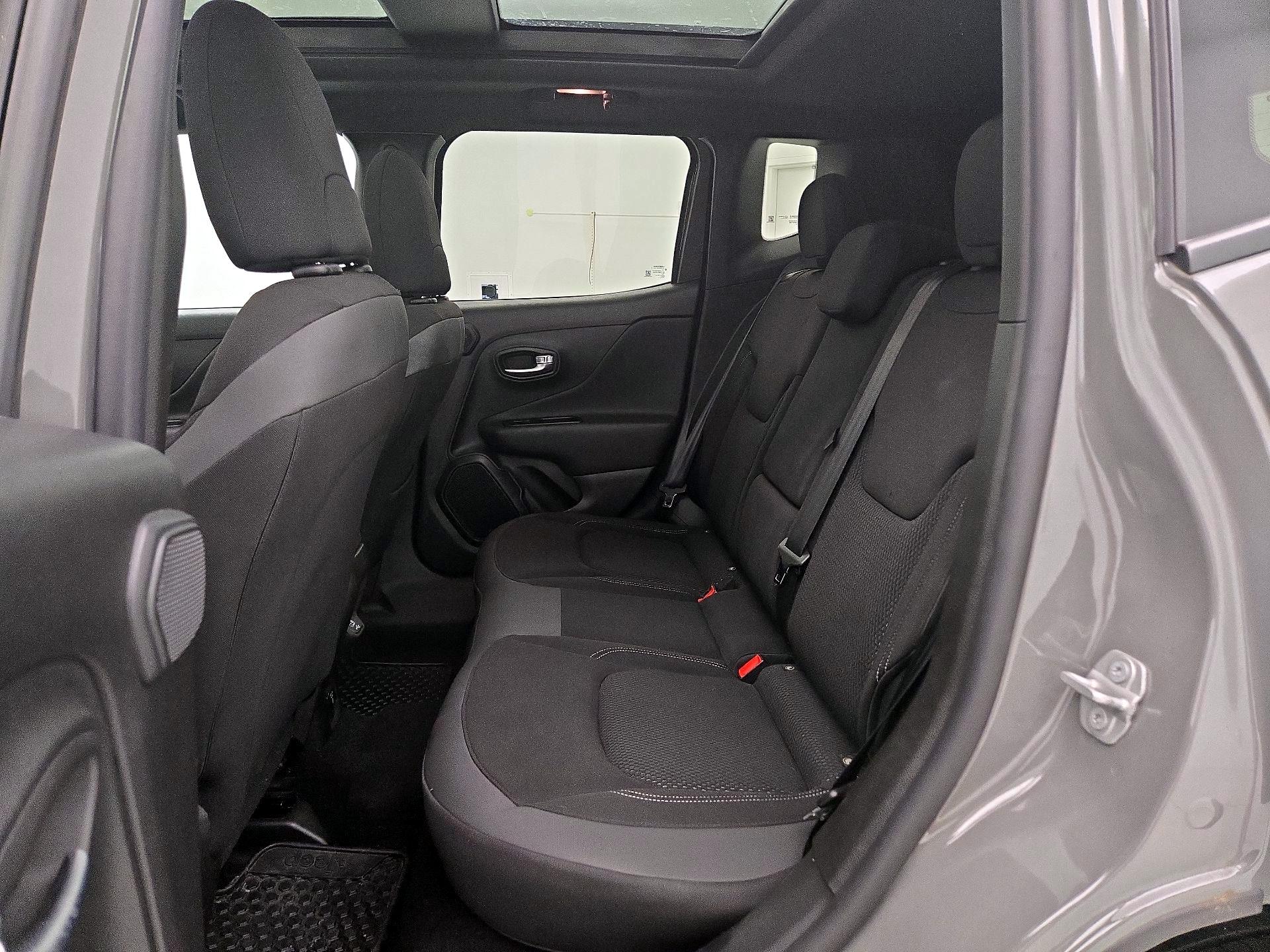 Thumbnail: 2022 Jeep Renegade - 20