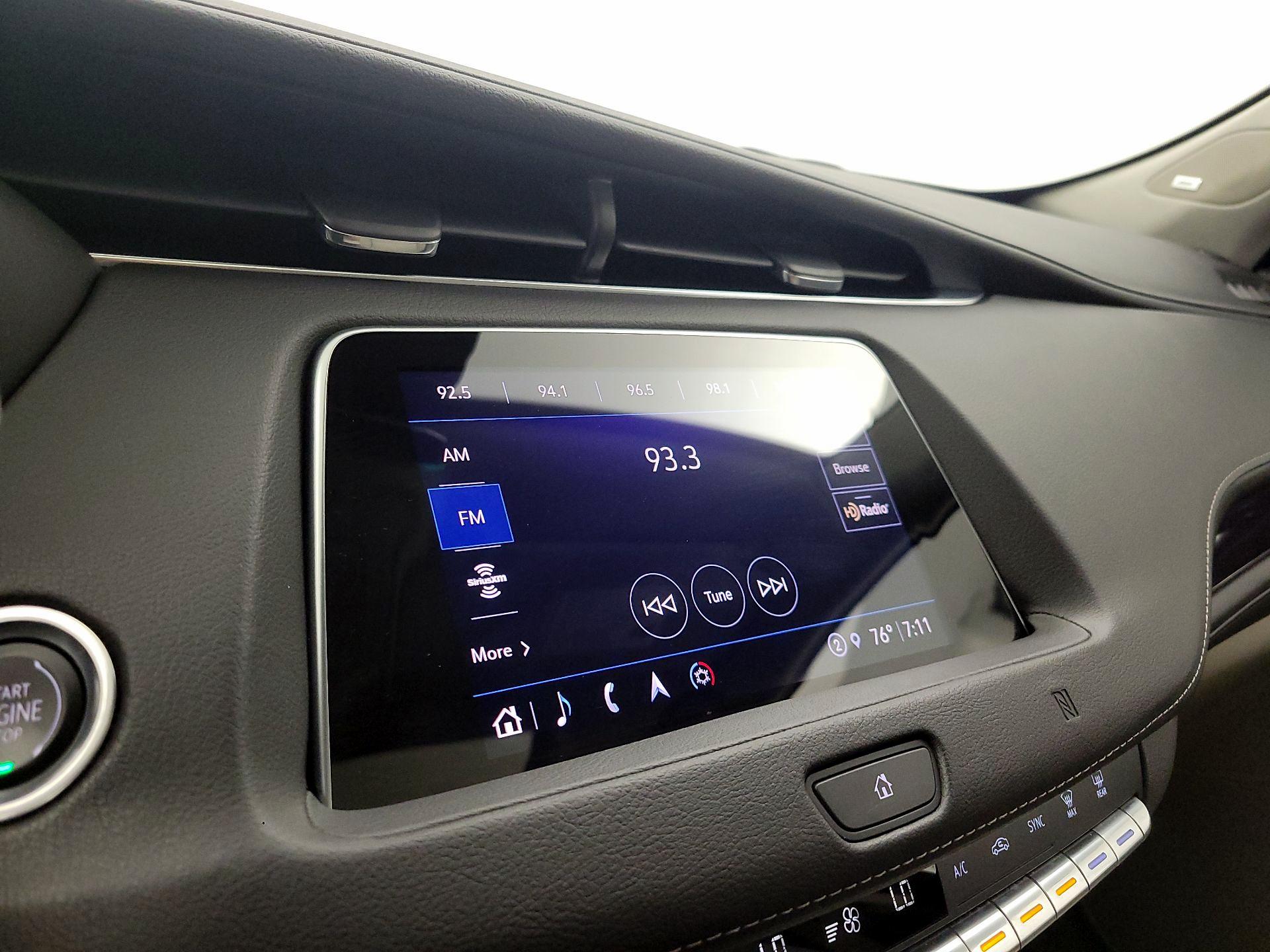 Thumbnail: 2021 Cadillac XT4 - 16