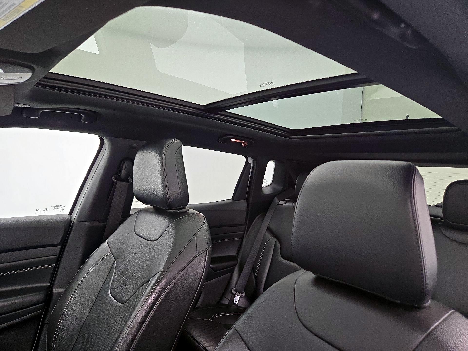 Thumbnail: 2022 Jeep Compass - 20