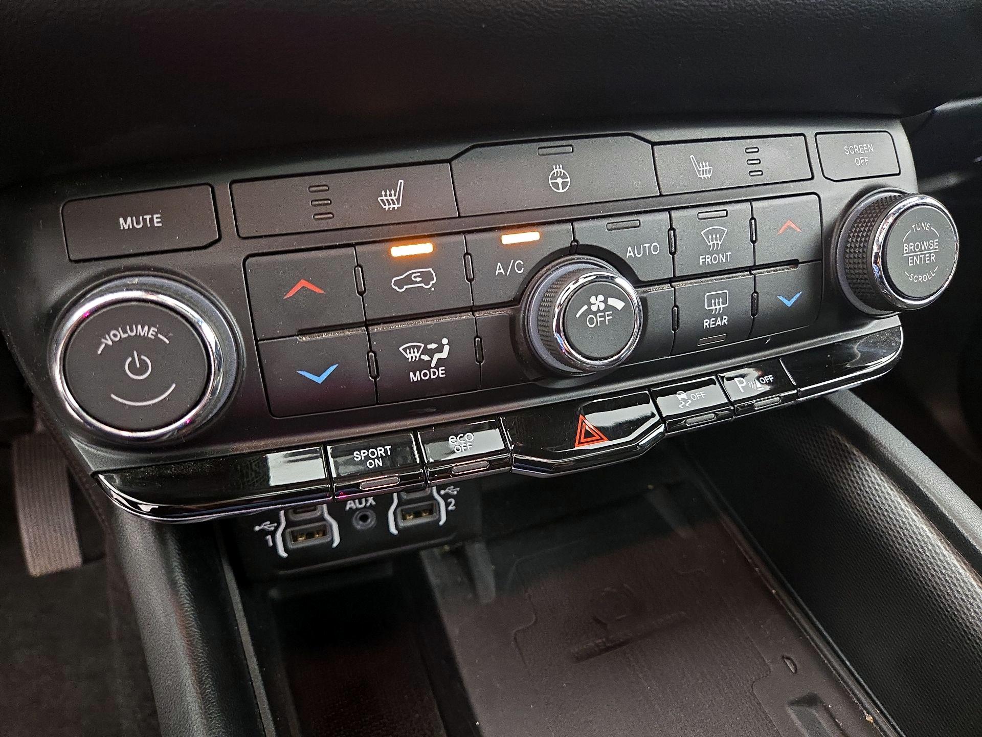 Thumbnail: 2022 Dodge Durango - 17