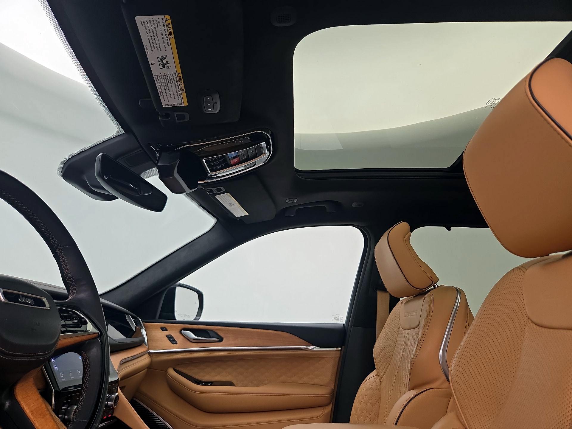 Thumbnail: 2023 Jeep Grand Cherokee - 20