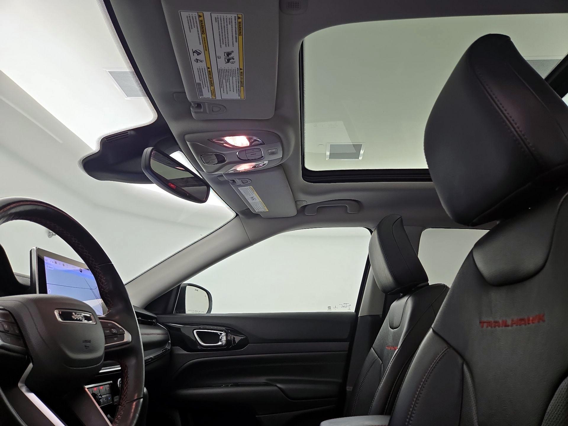 Thumbnail: 2022 Jeep Compass - 20