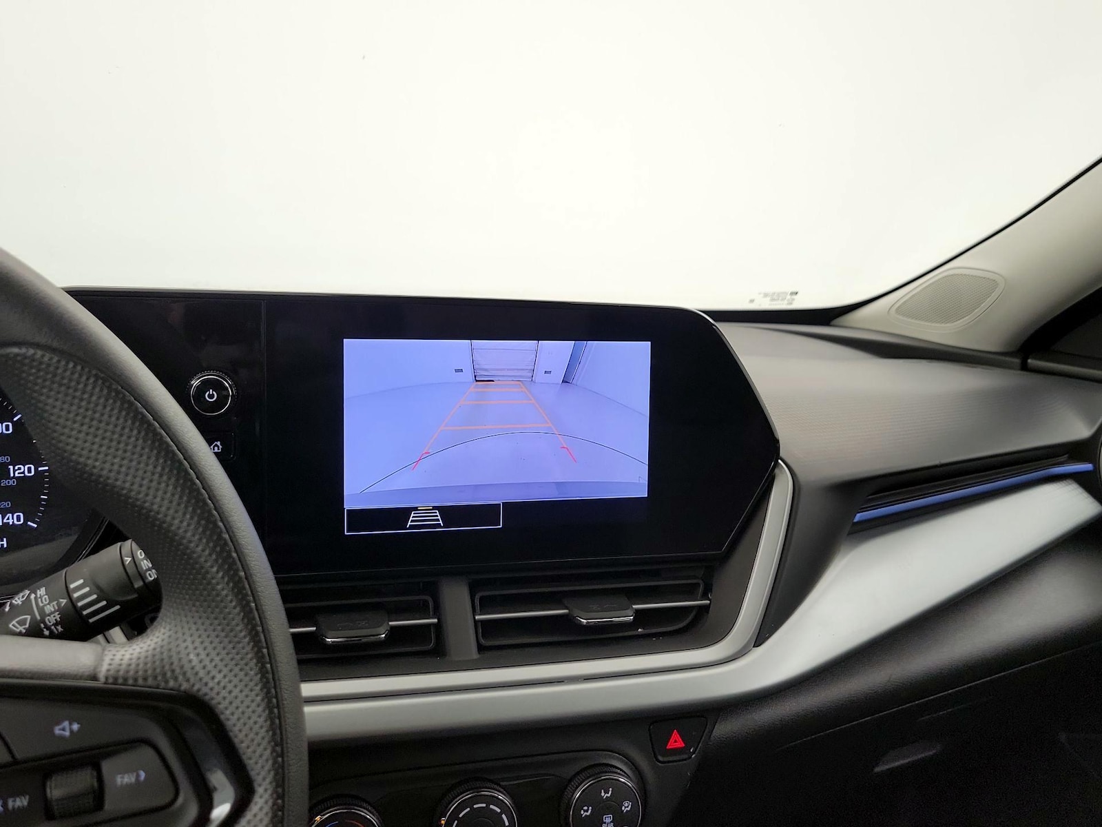 2025 Chevrolet Trax LS - Photo 15