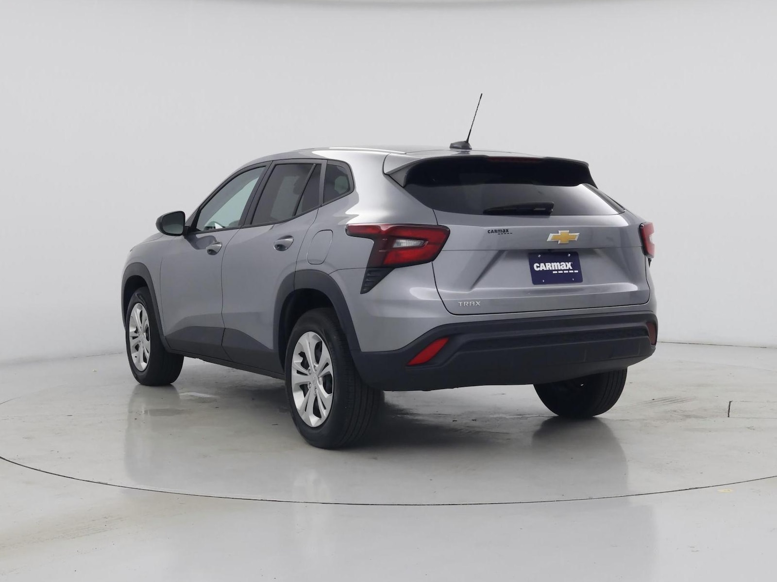 2025 Chevrolet Trax LS - Photo 3
