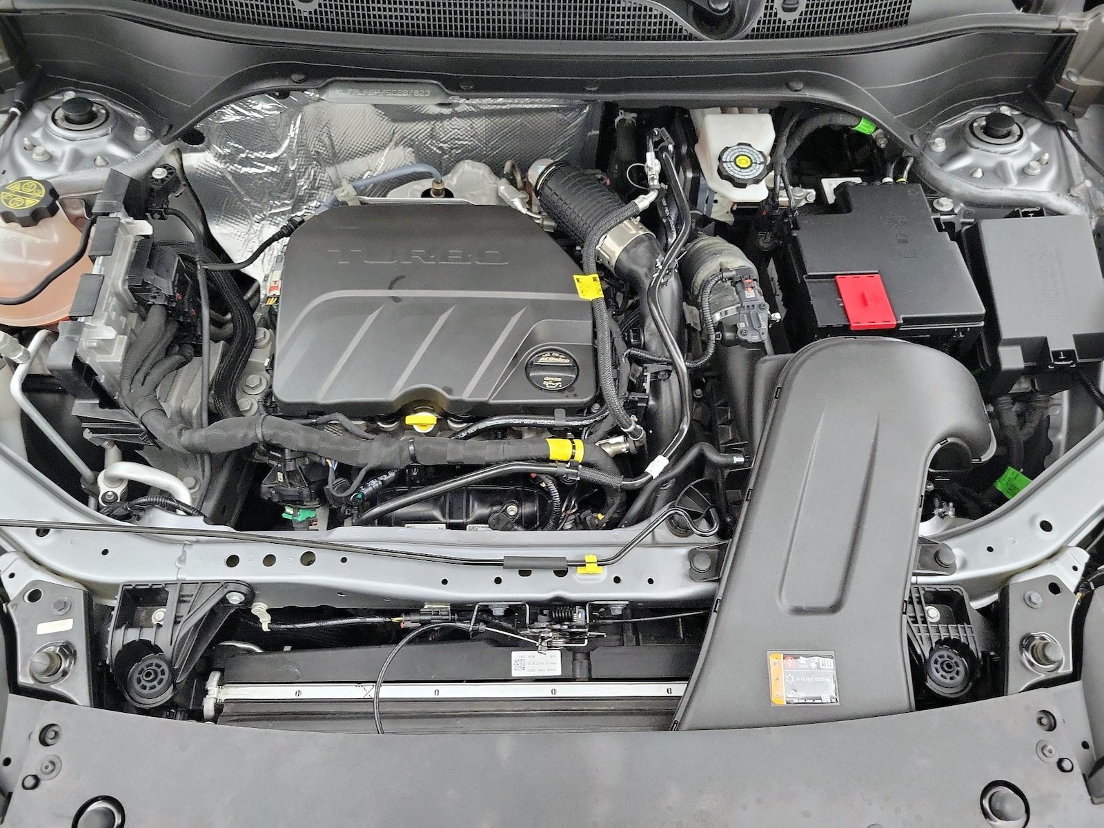 2025 Chevrolet Trax LS - Photo 22