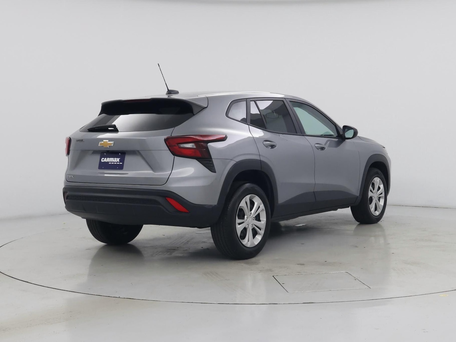 2025 Chevrolet Trax LS - Photo 9