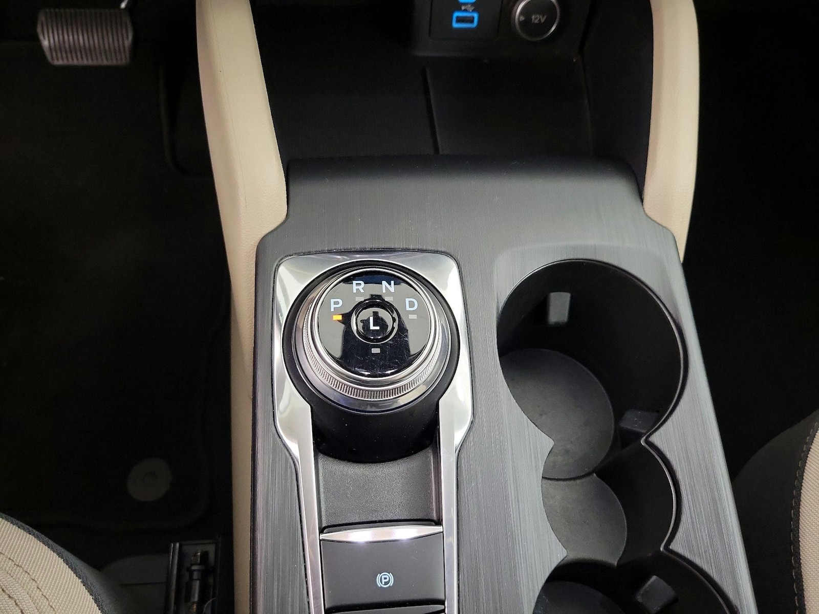 2020 Ford Escape SE - Photo 18