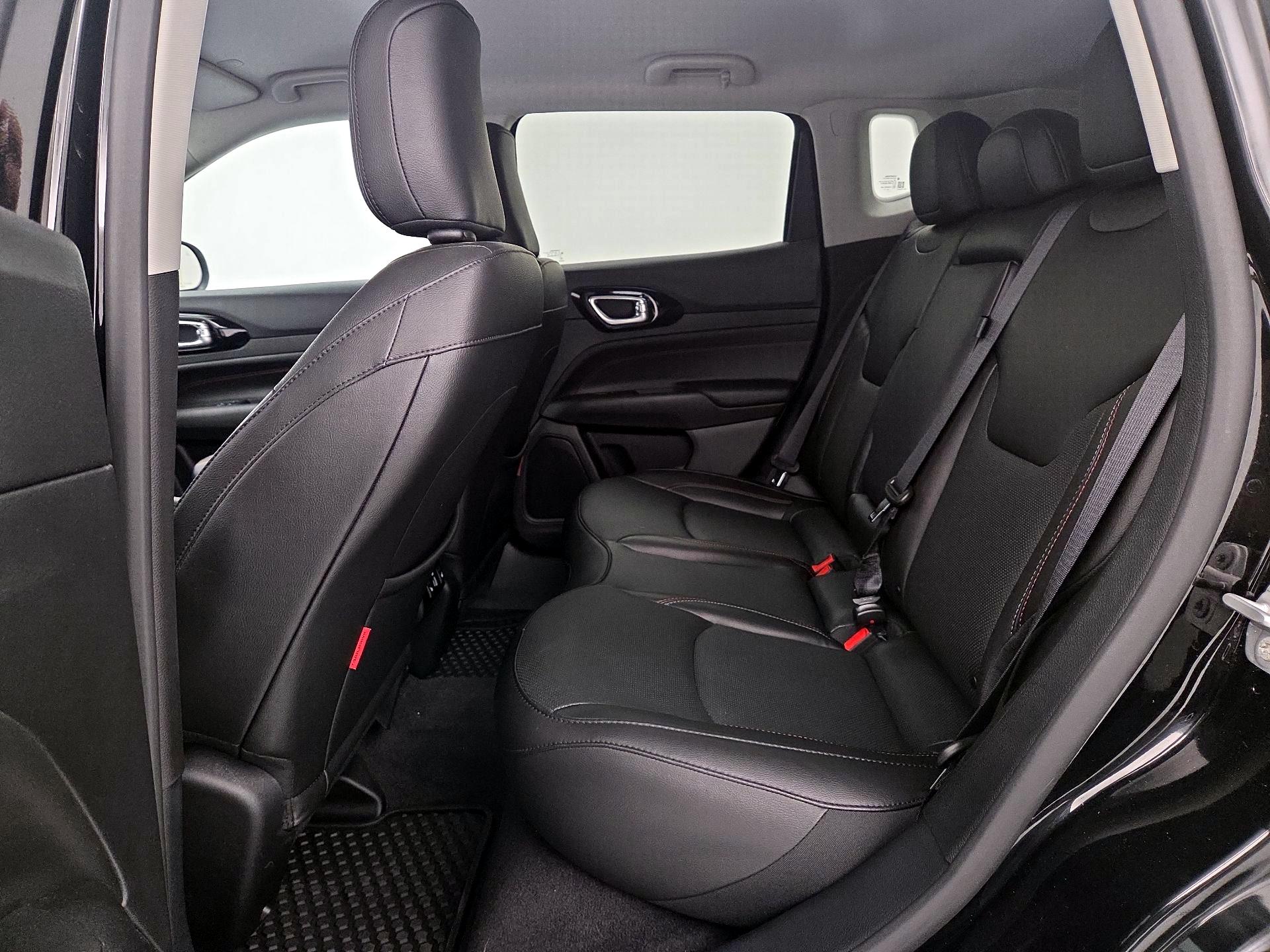 Thumbnail: 2022 Jeep Compass - 20