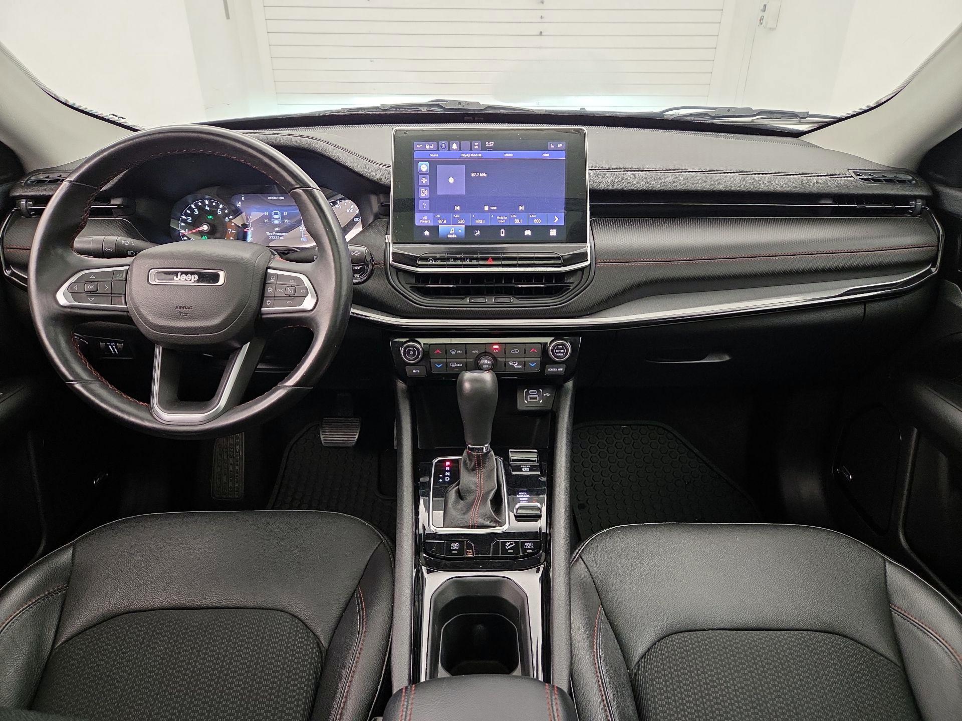 Thumbnail: 2022 Jeep Compass - 9