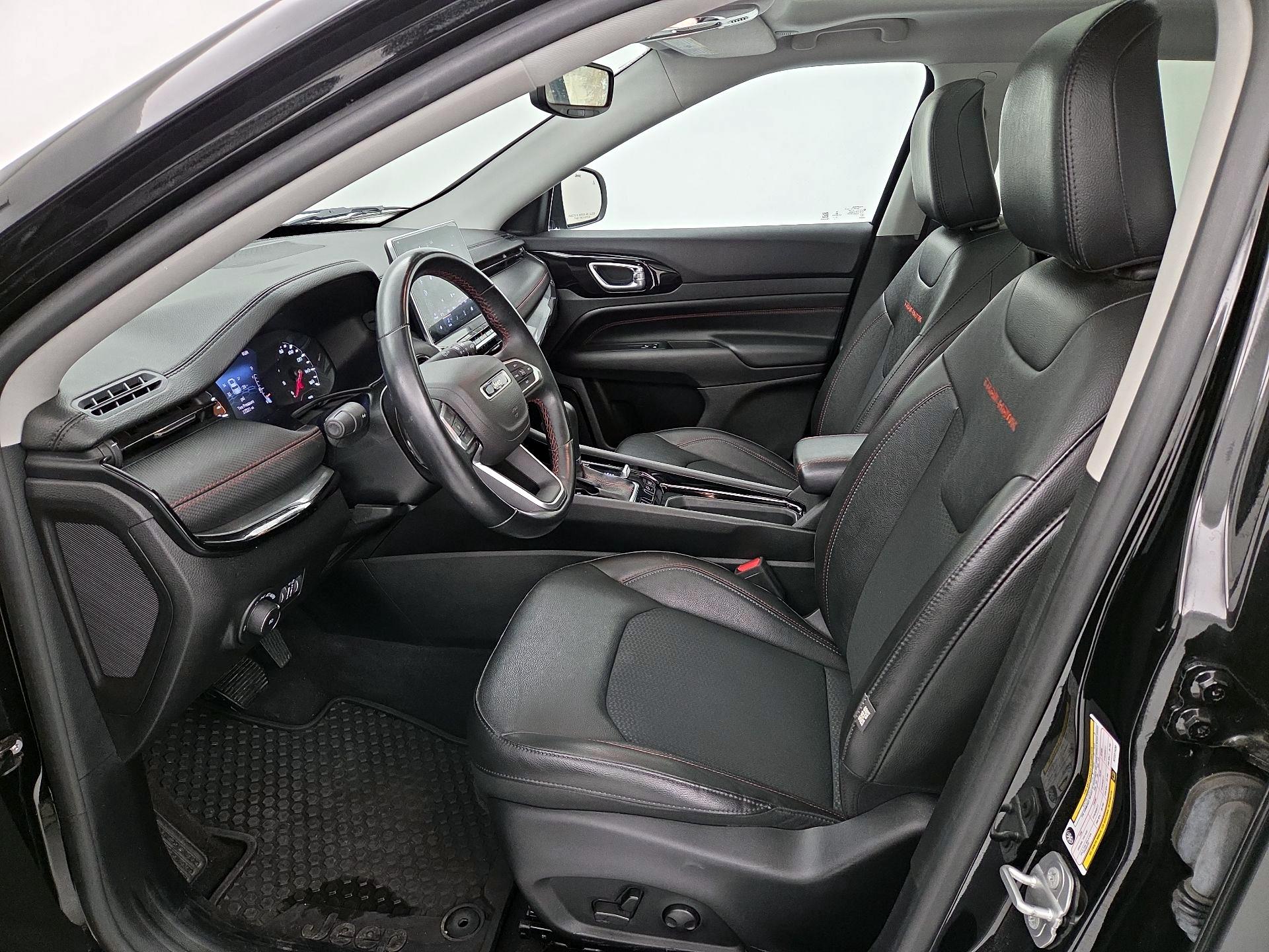 Thumbnail: 2022 Jeep Compass - 11