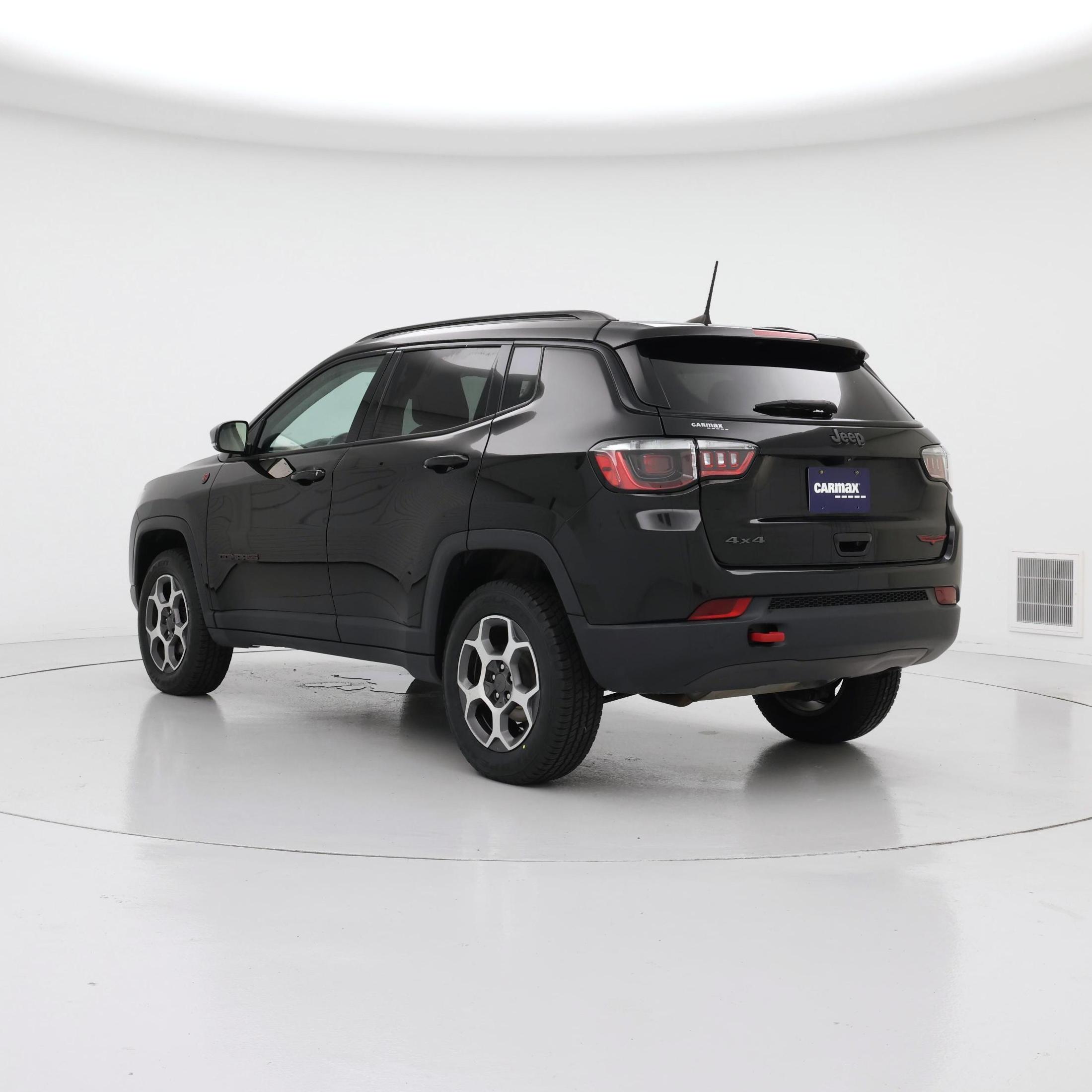 Thumbnail: 2022 Jeep Compass - 2