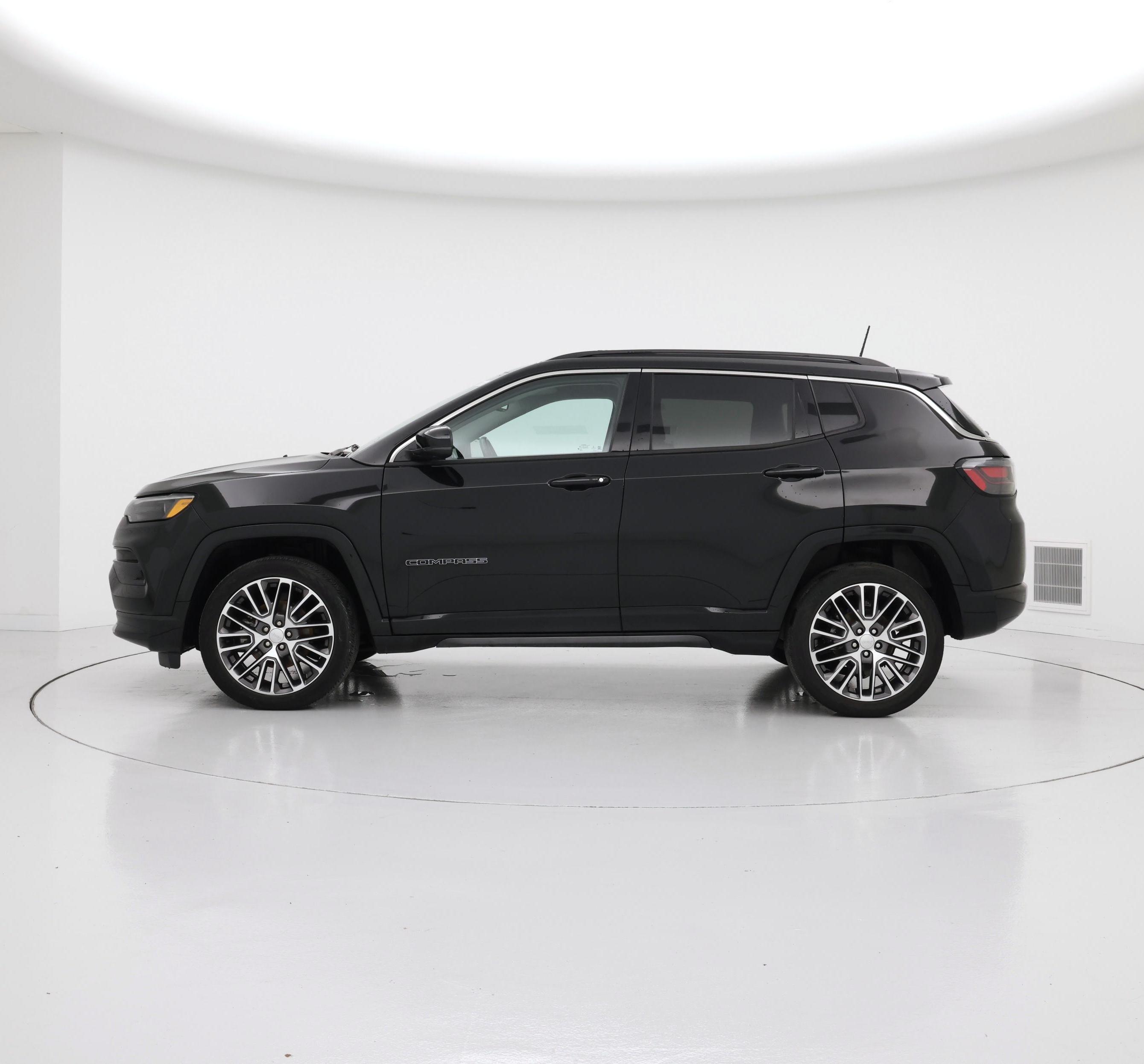 Thumbnail: 2022 Jeep Compass - 3