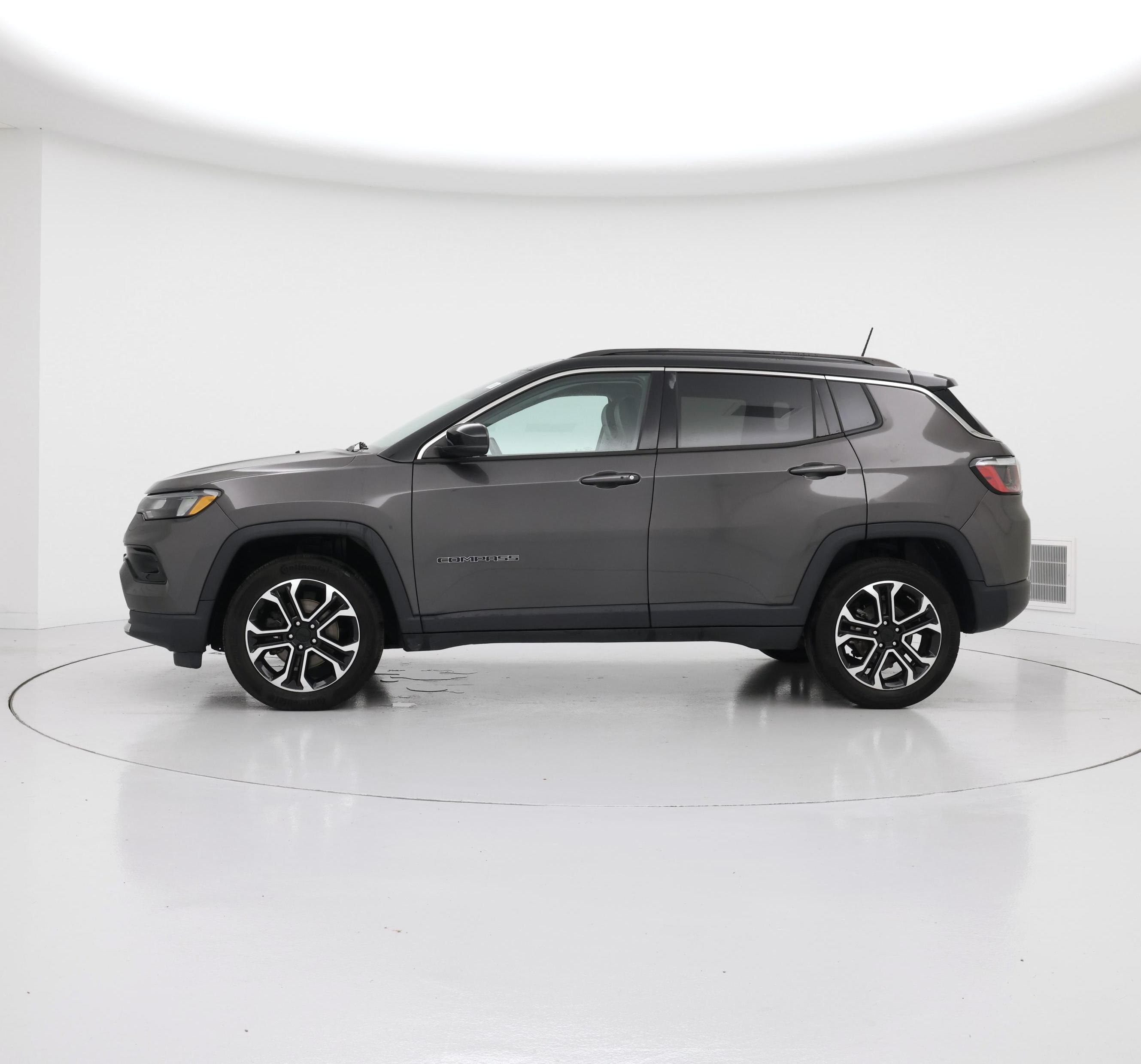 Thumbnail: 2022 Jeep Compass - 3