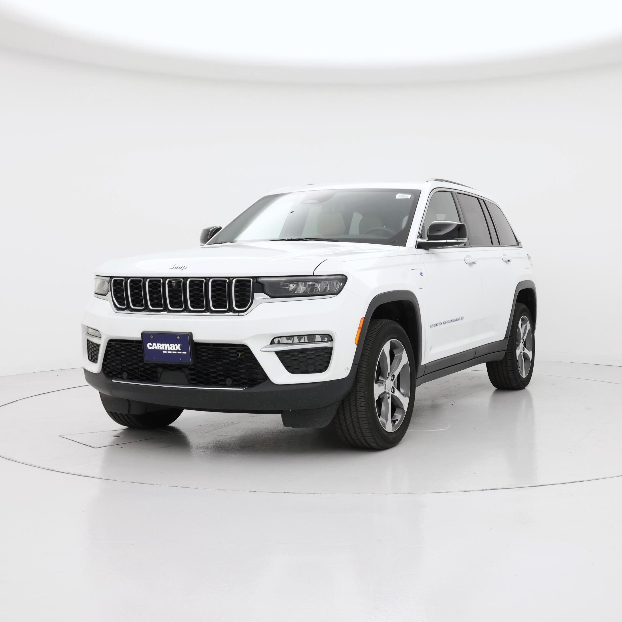 Thumbnail: 2023 Jeep Grand Cherokee - 4