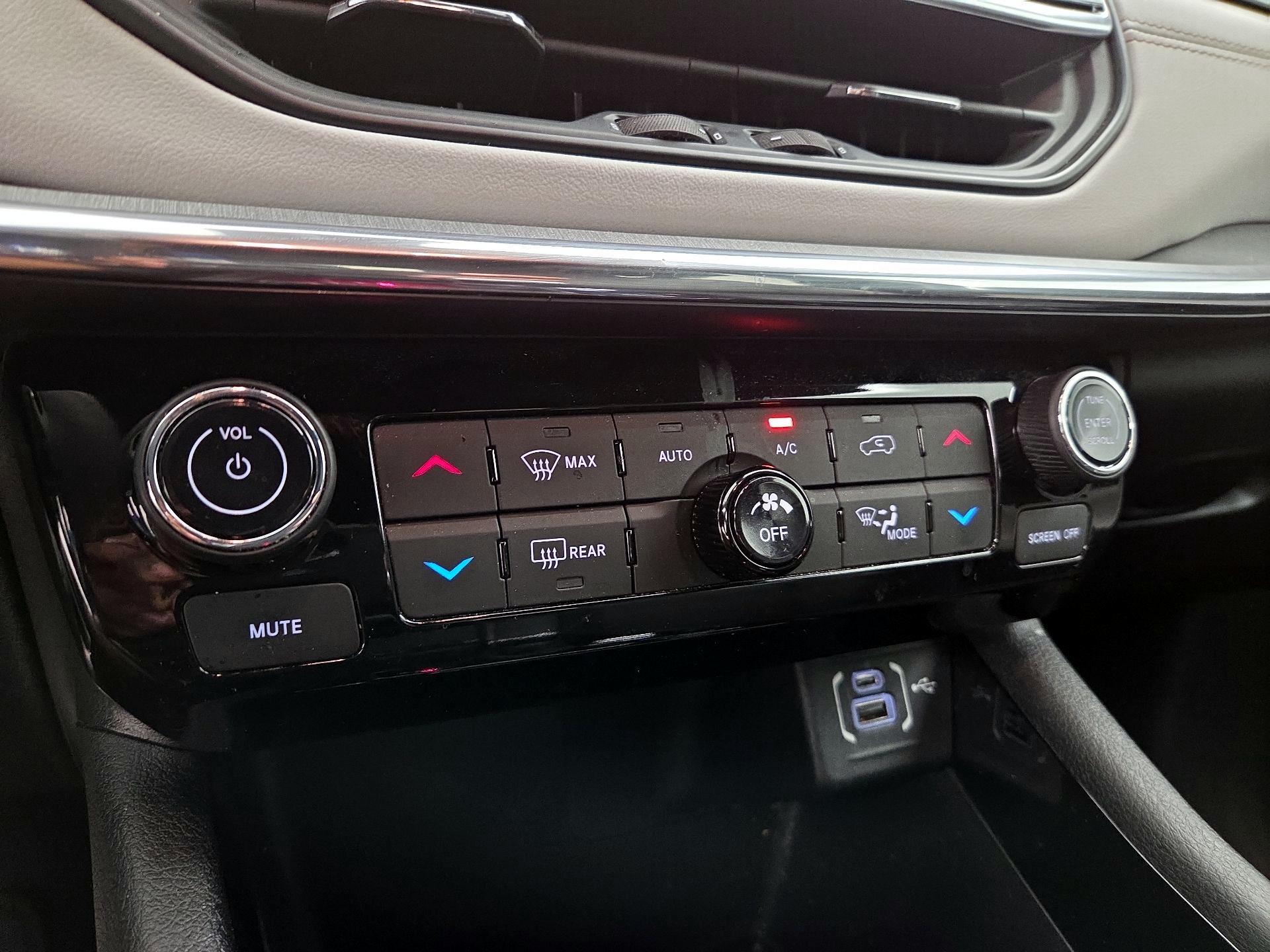 Thumbnail: 2023 Jeep Compass - 16