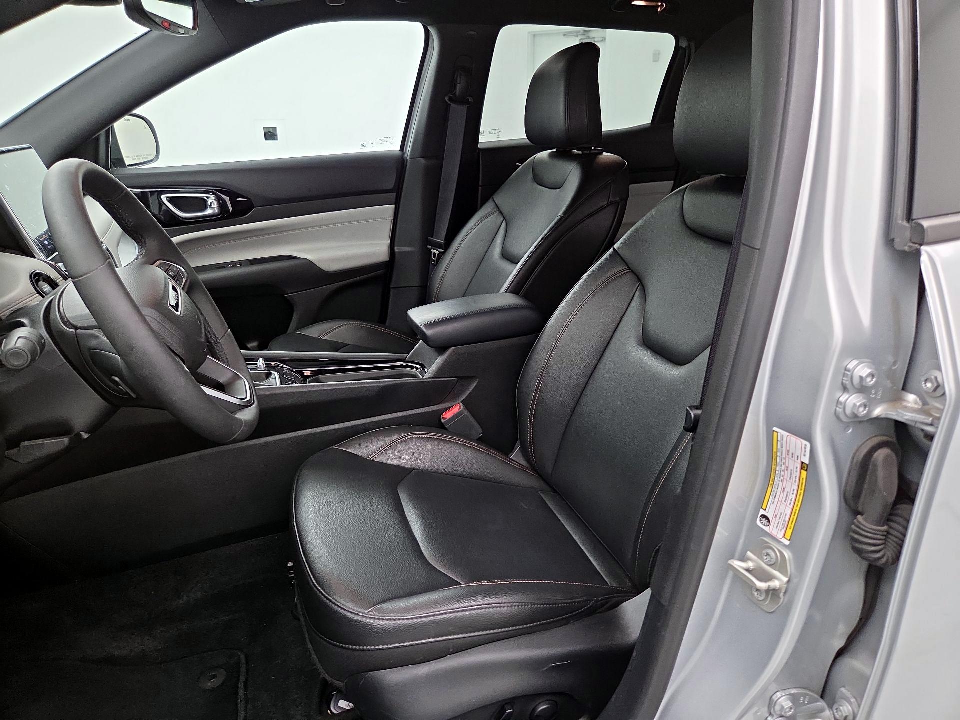 Thumbnail: 2024 Jeep Compass - 11
