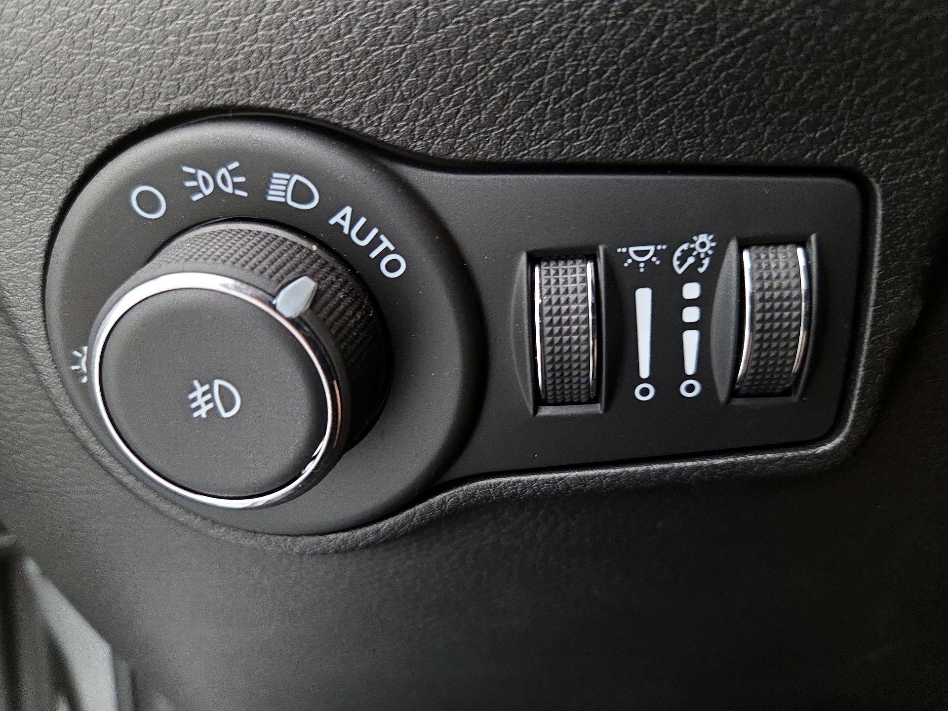 Thumbnail: 2024 Jeep Compass - 13