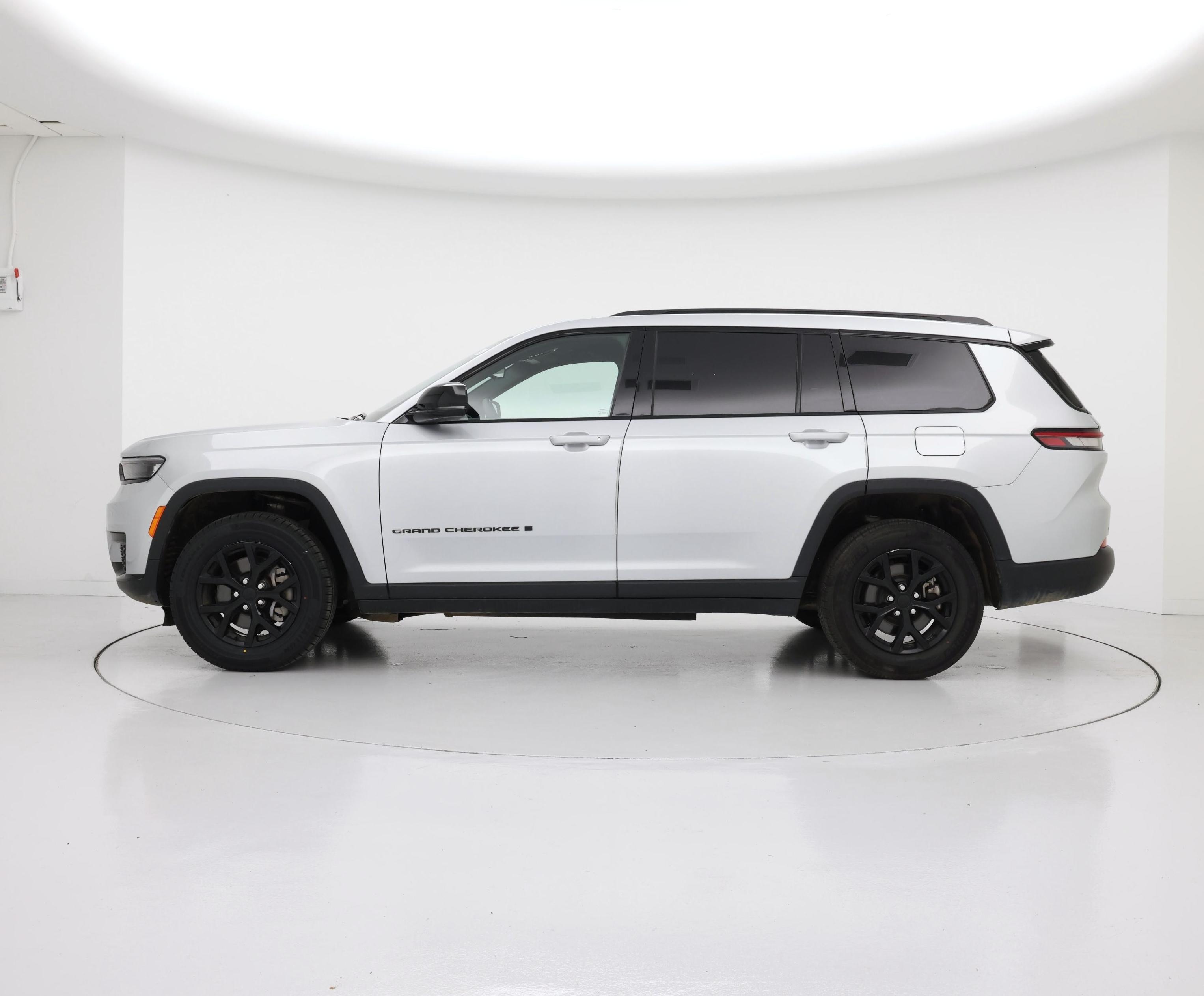 Thumbnail: 2024 Jeep Grand Cherokee L - 3