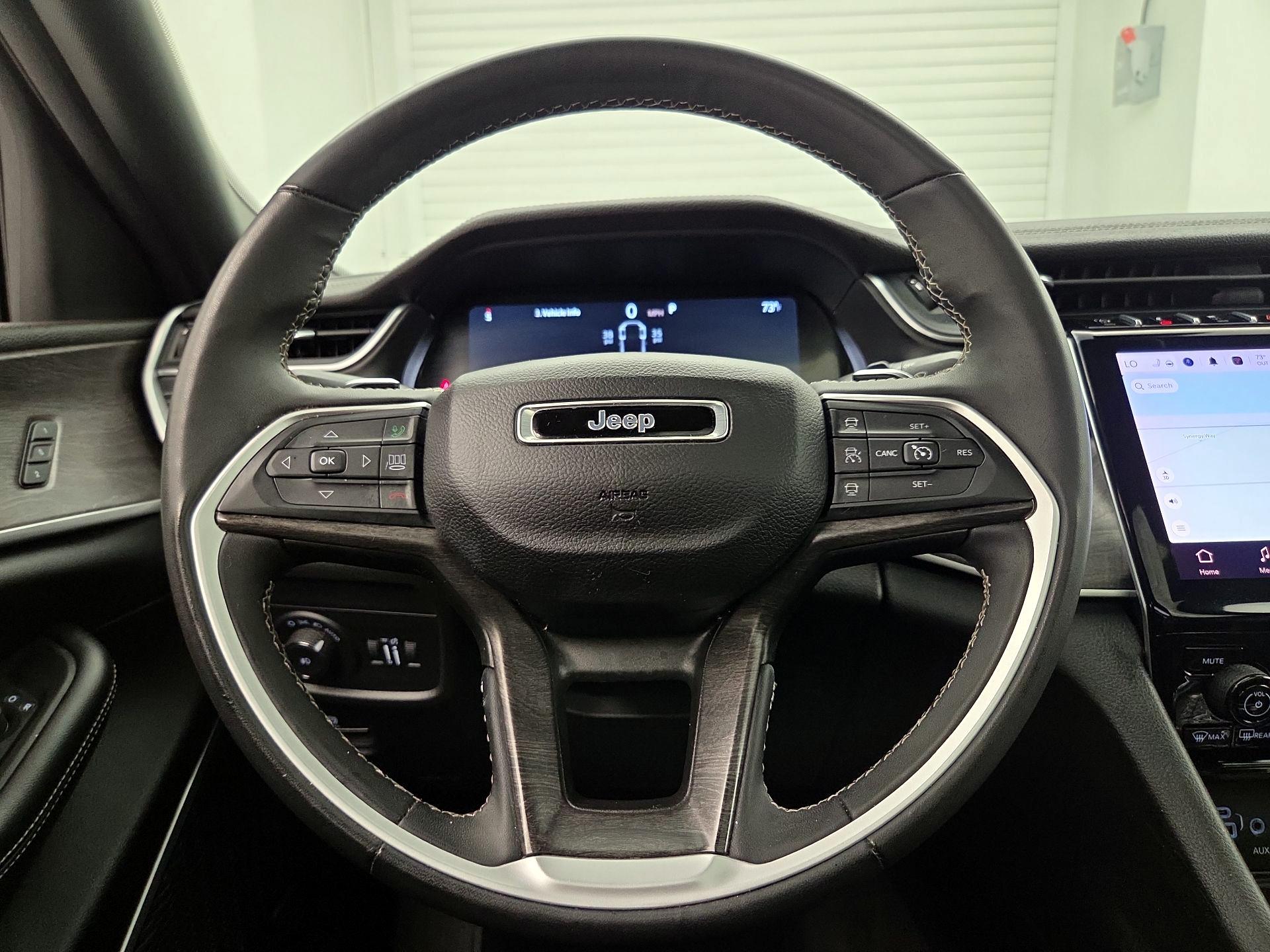 Thumbnail: 2024 Jeep Grand Cherokee L - 10